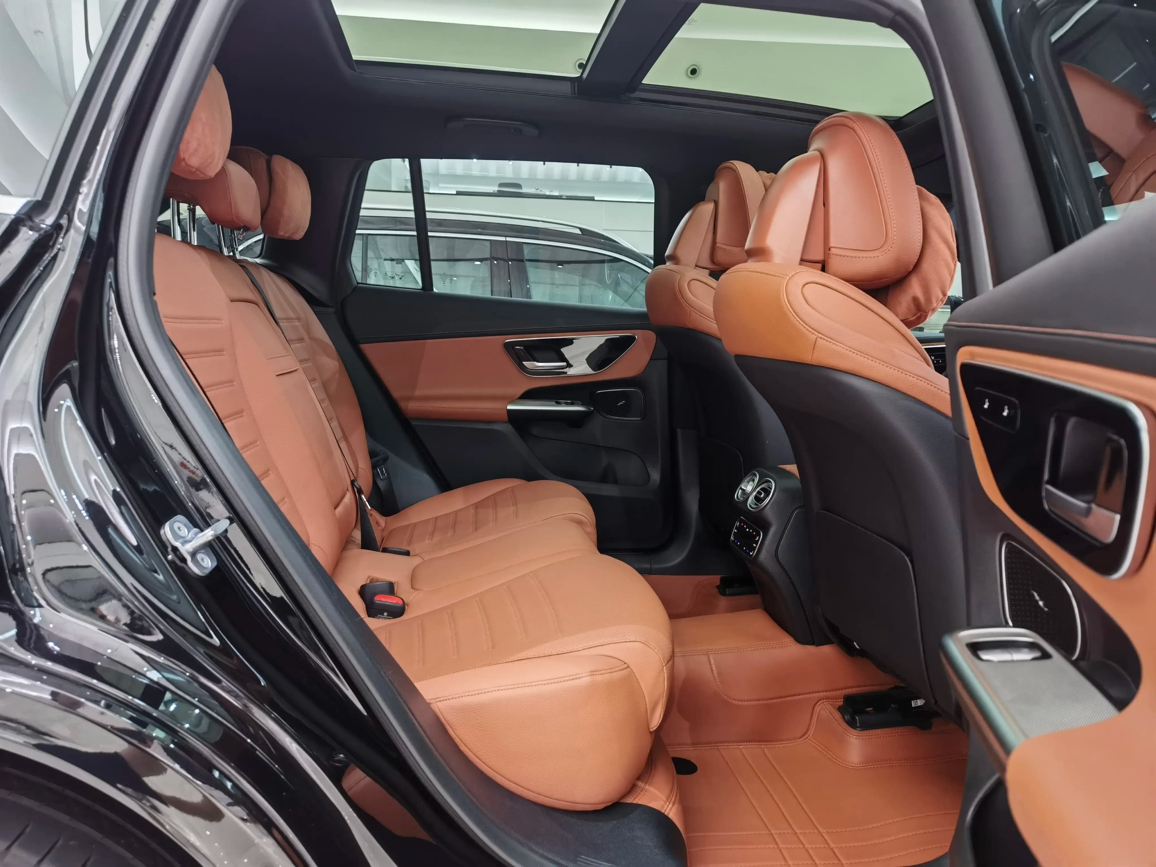 Mercedes-Benz GLC 2024 г. 14100 км. — фото 19