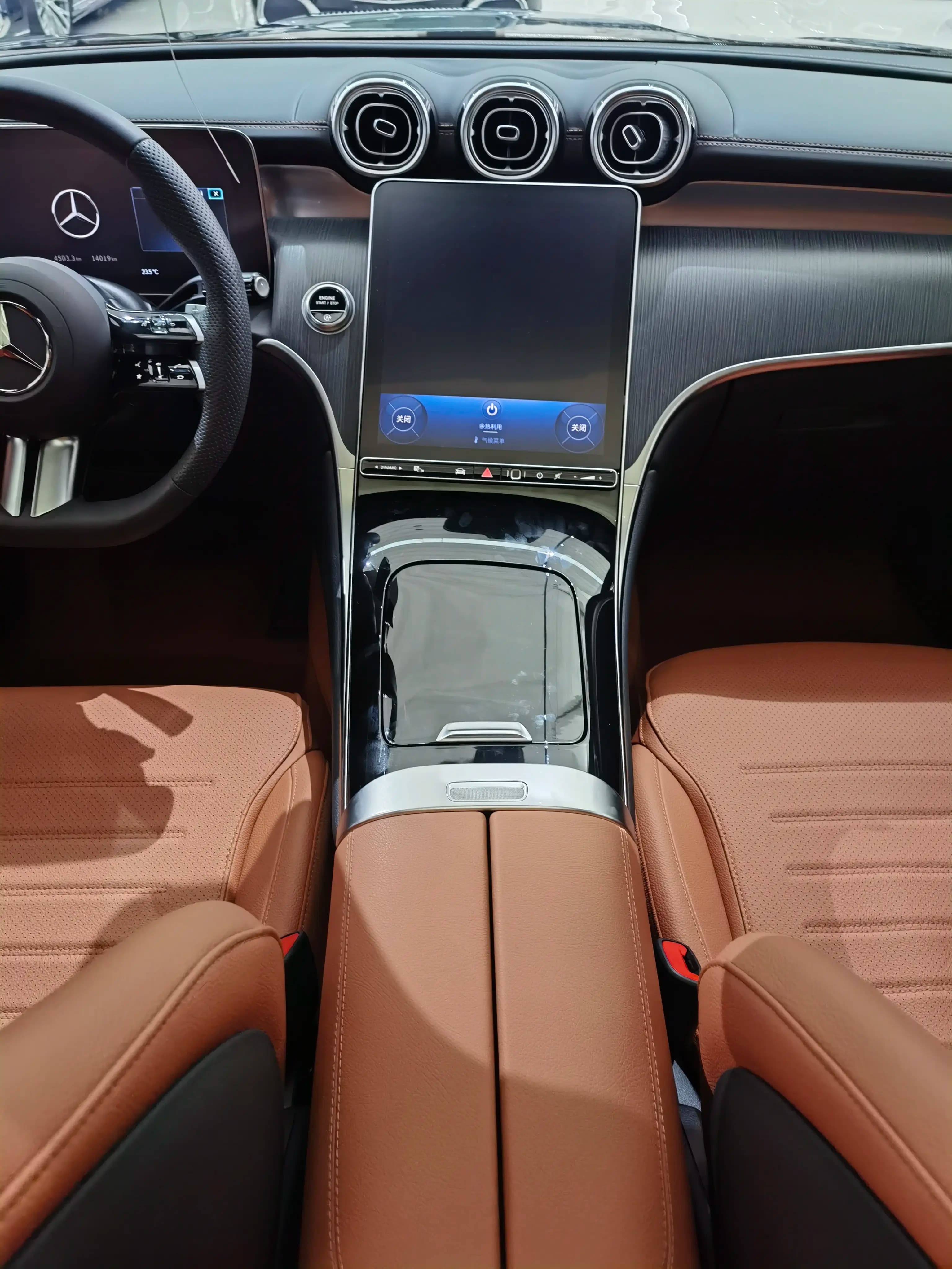 Mercedes-Benz GLC 2024 г. 14100 км. — фото 7
