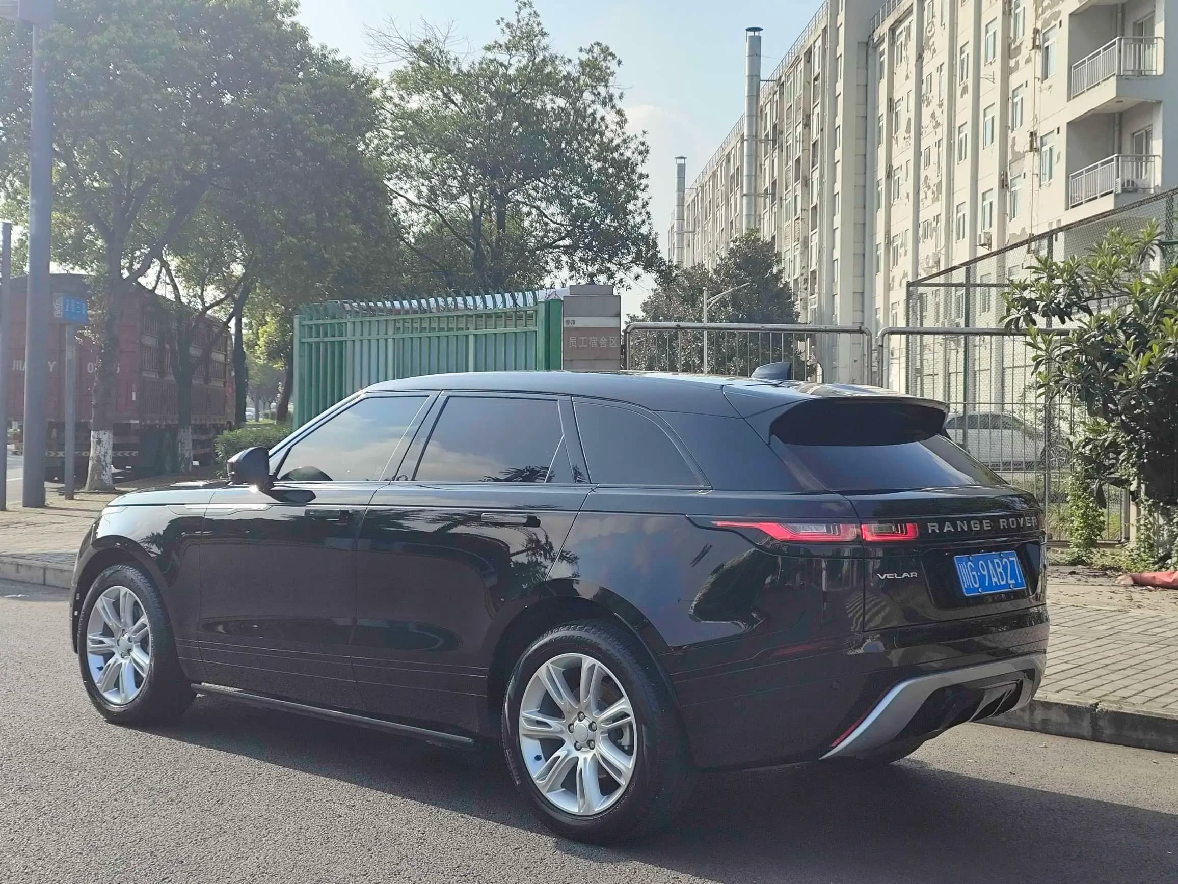 Land Rover Range Rover Velar 2022 г. 40094 км. — фото 5