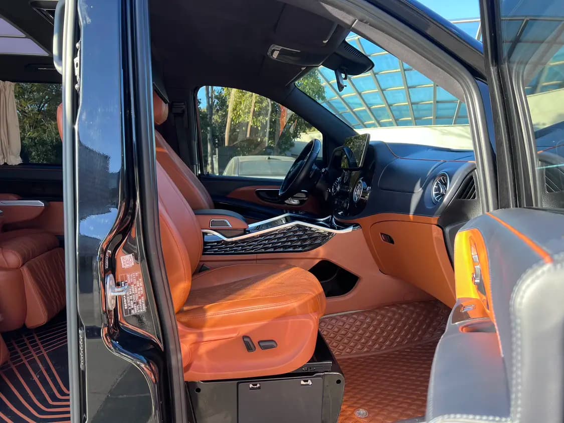 Mercedes-Benz Vito 2023 г. 45000 км. — фото 20