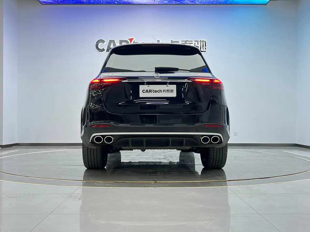 Mercedes-Benz GLE 2025 г. 24056 км. — фото 3