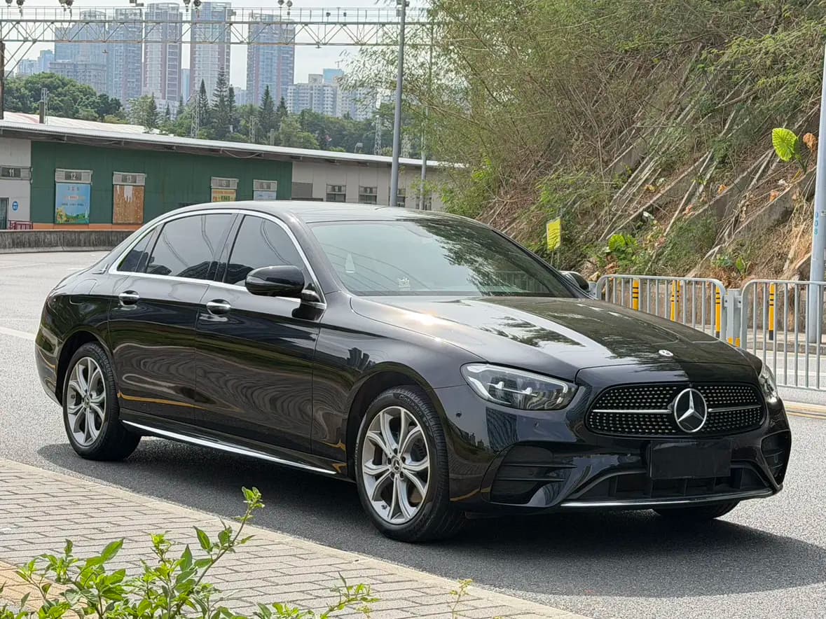 Mercedes-Benz E-Class 2024 г. 18015 км. — фото 3