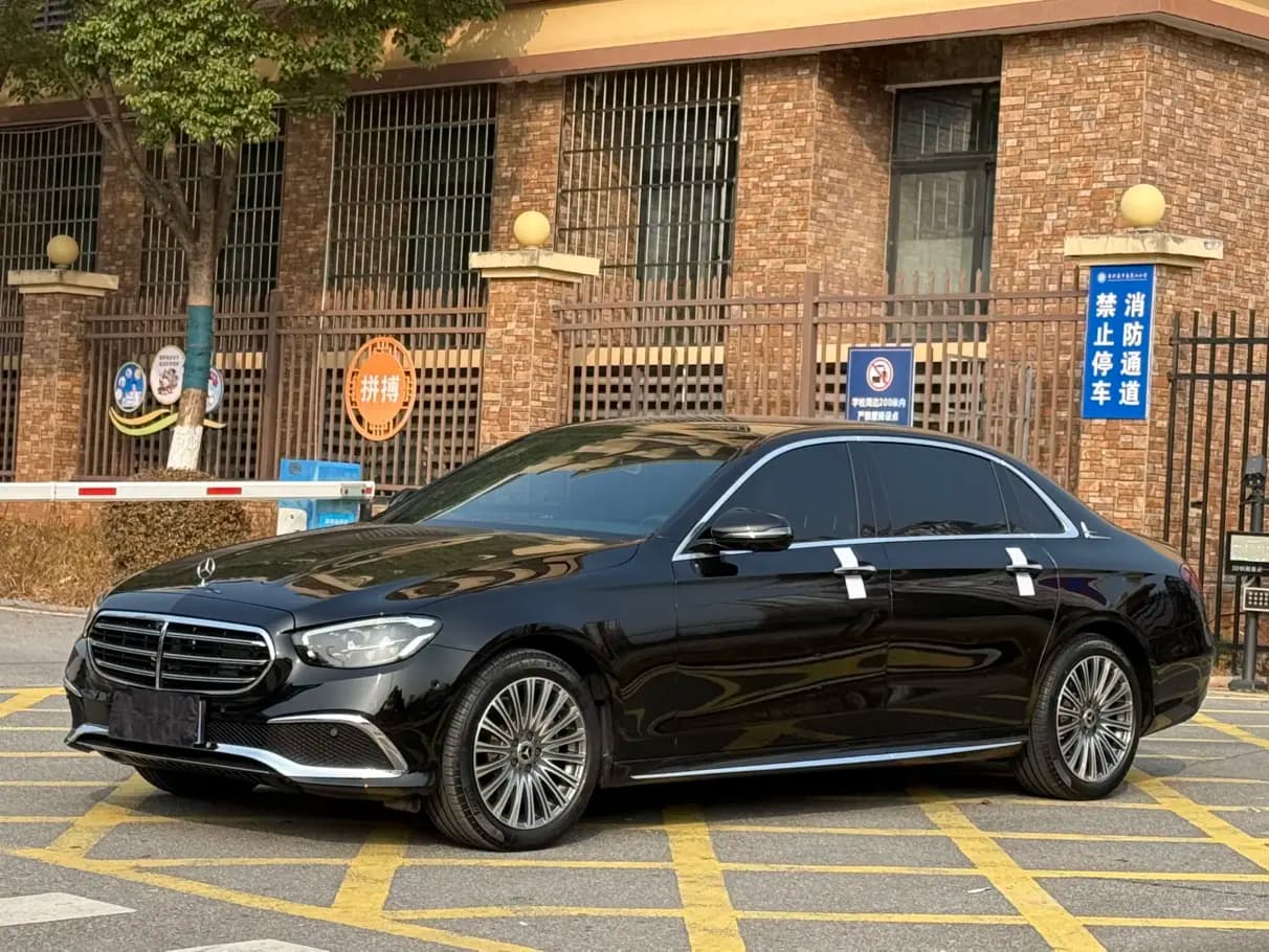 Mercedes-Benz E-Class 2021 г. 90096 км.