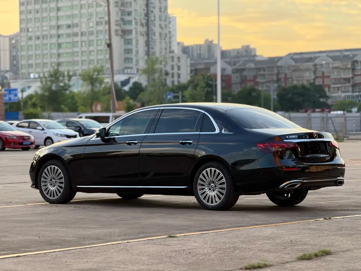 Mercedes-Benz E-Class 2021 г. 80145 км. — фото 4