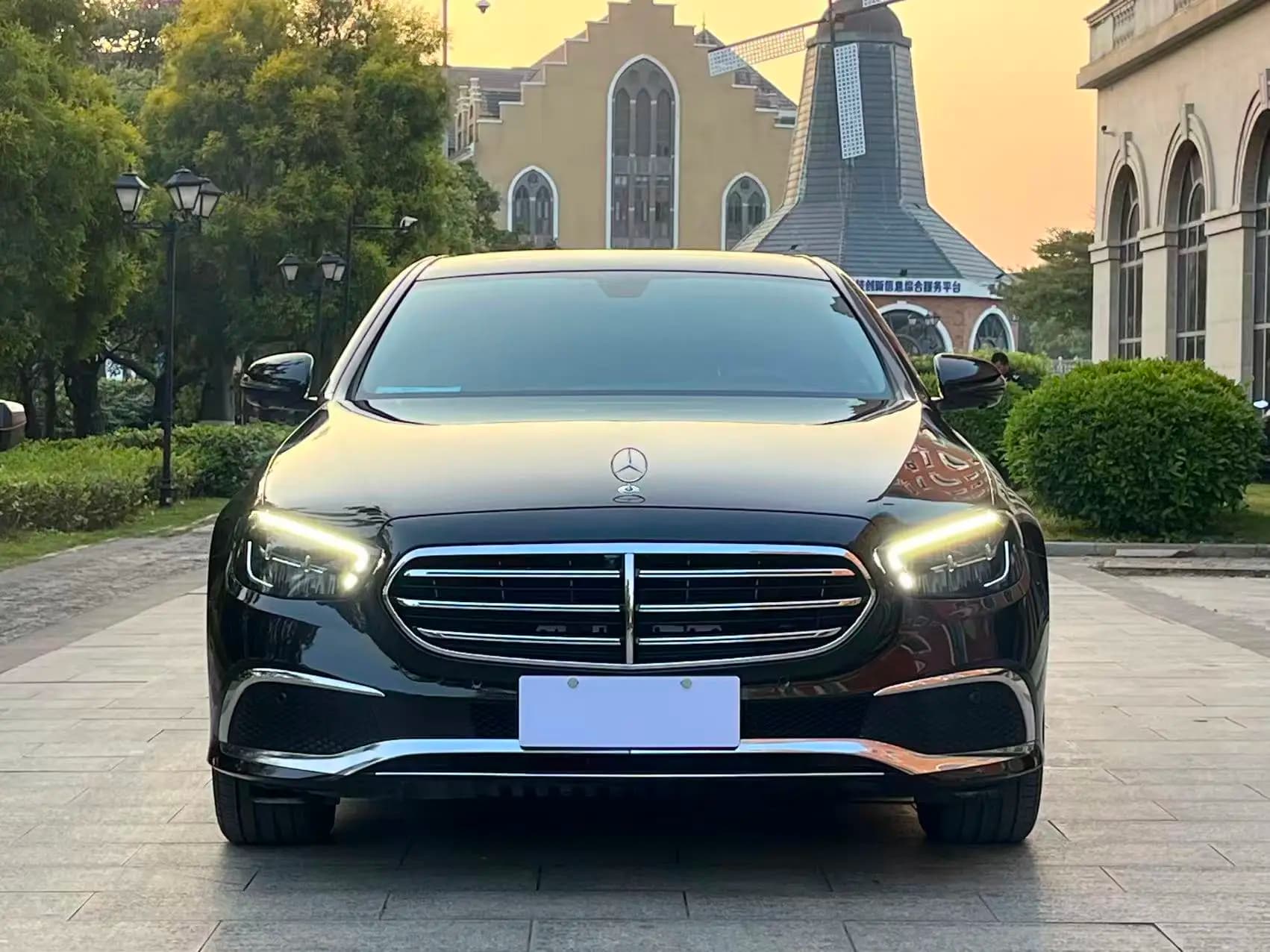 Mercedes-Benz E-Class 2022 г. 30012 км. — фото 2