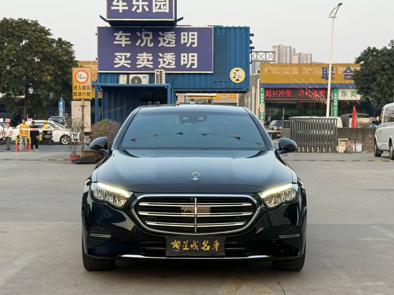 Mercedes-Benz E-Class 2025 г. 23098 км. — фото 2