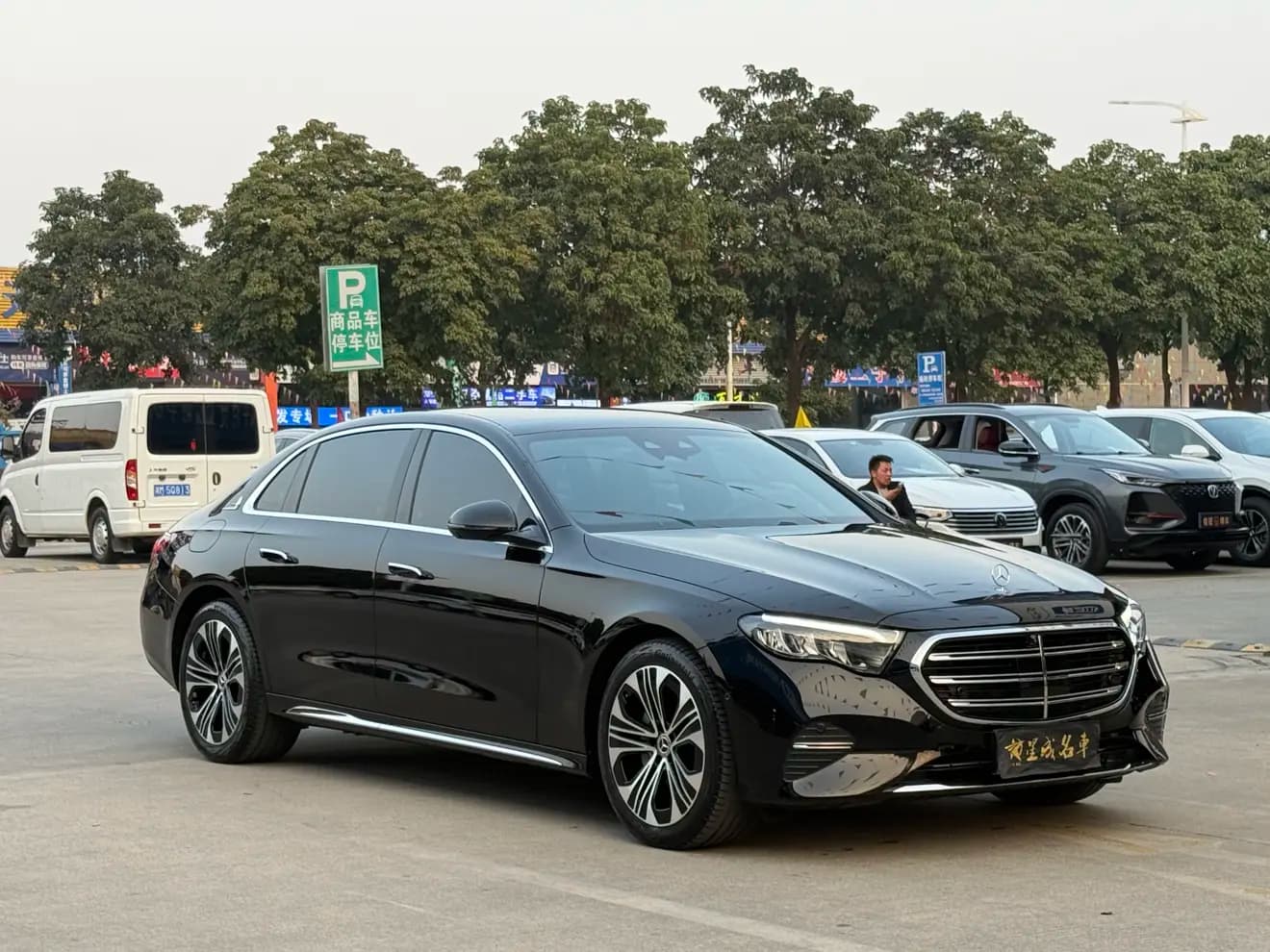 Mercedes-Benz E-Class 2025 г. 23098 км. — фото 3