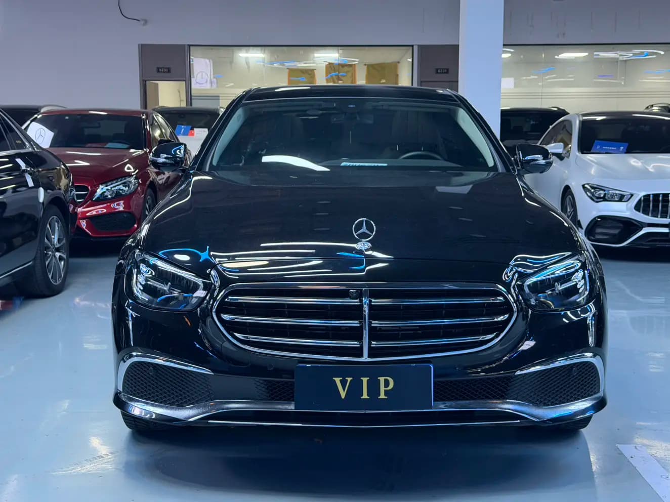 Mercedes-Benz E-Class 2022 г. 45006 км. — фото 2