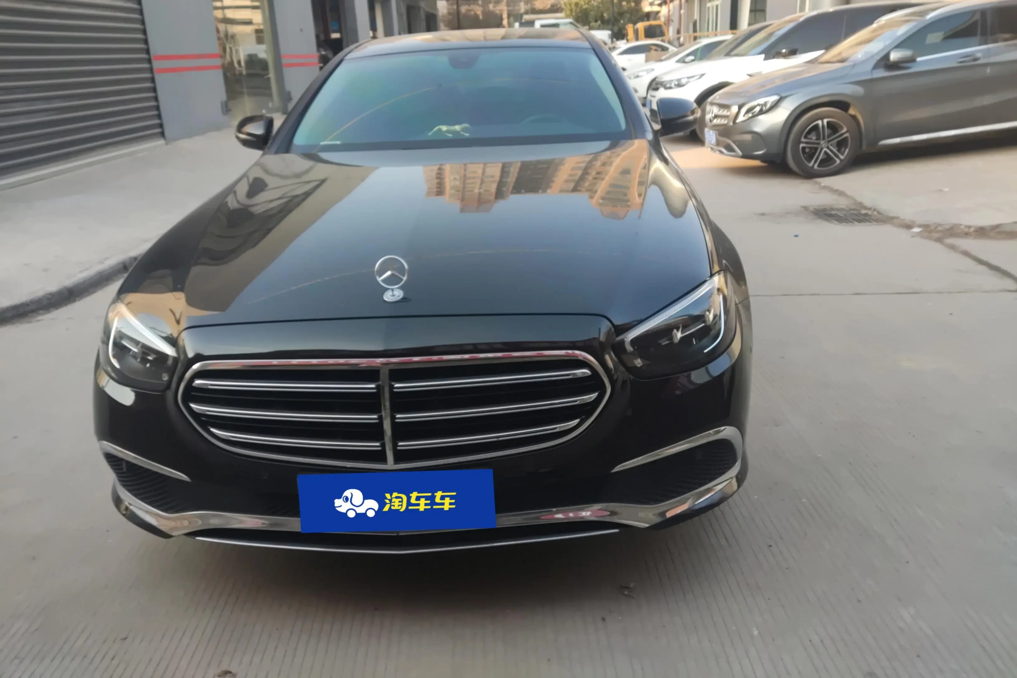 Mercedes-Benz E-Class 2022 г. 57305 км. — фото 2