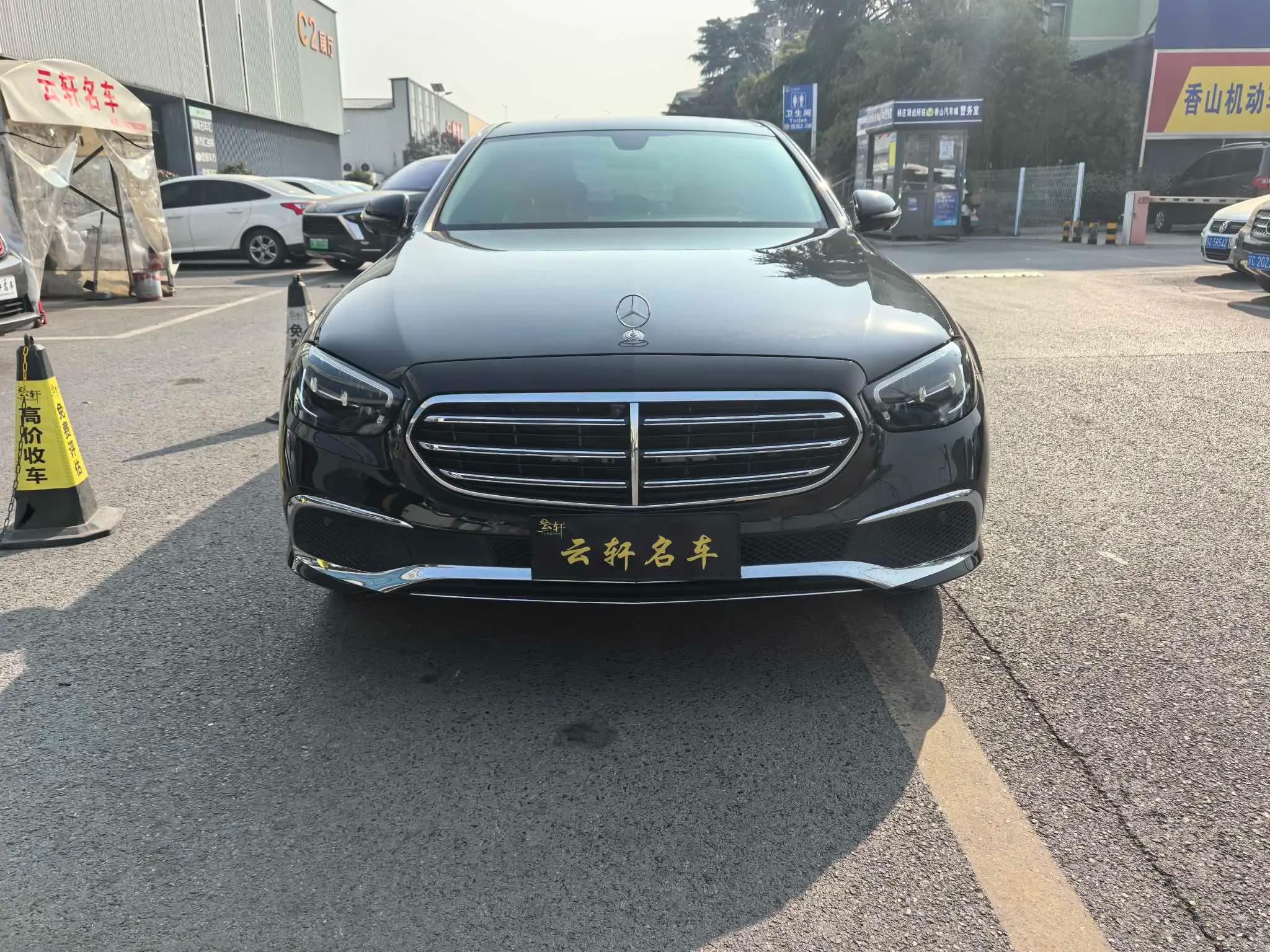 Mercedes-Benz E-Class 2022 г. 35122 км. — фото 2