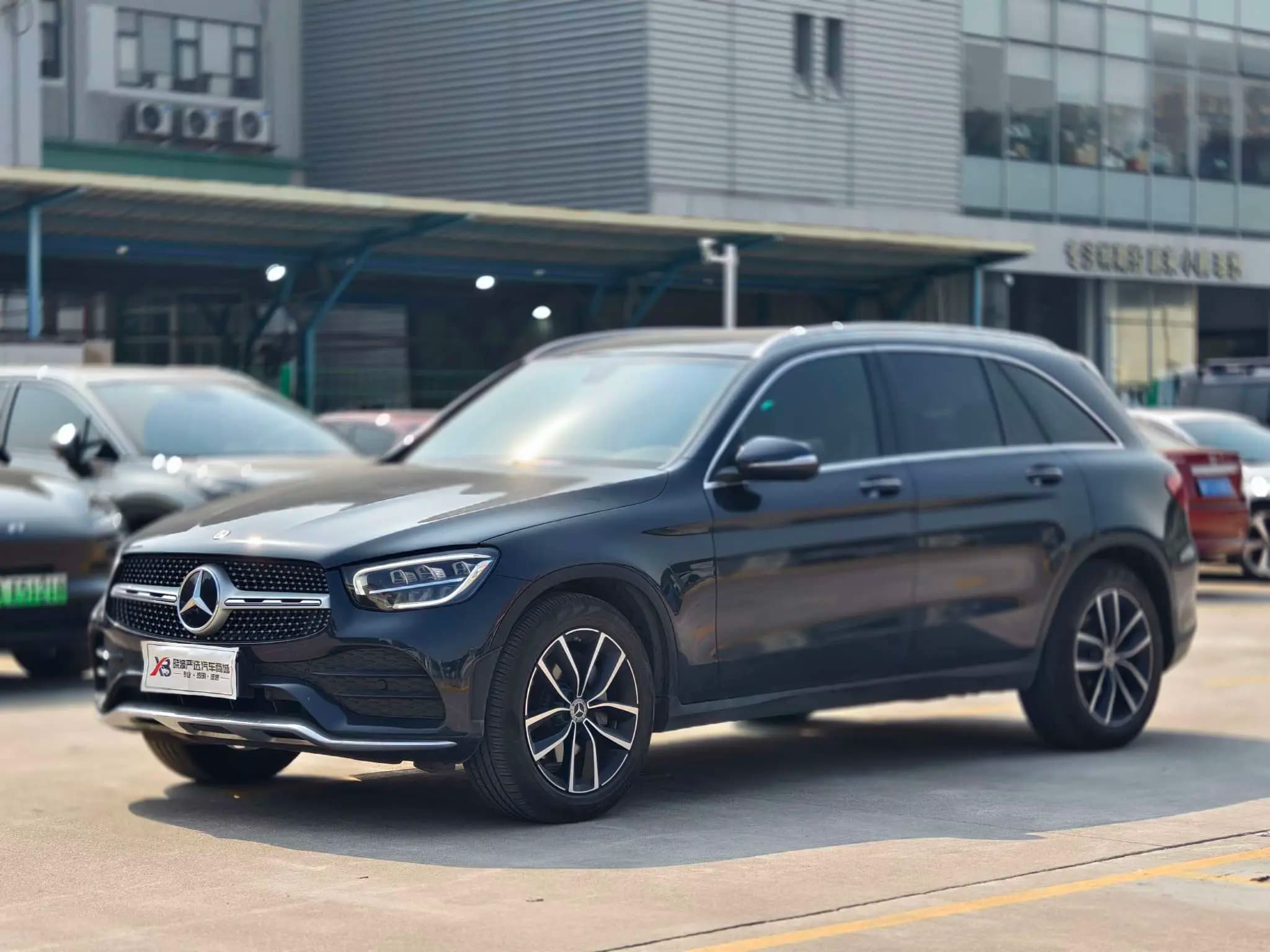 Mercedes-Benz GLC 2021 г. 88142 км.