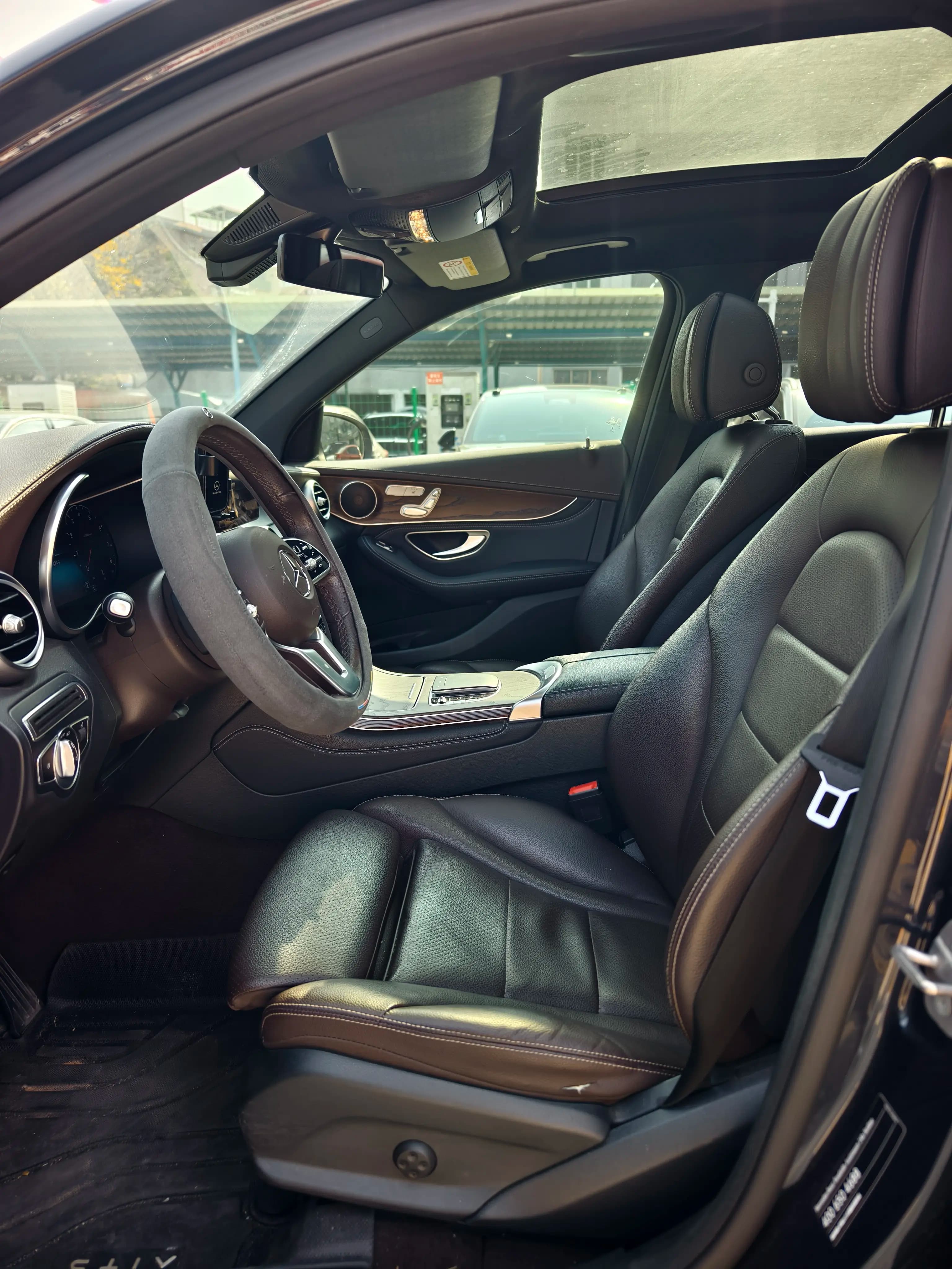 Mercedes-Benz GLC 2021 г. 88142 км. — фото 13