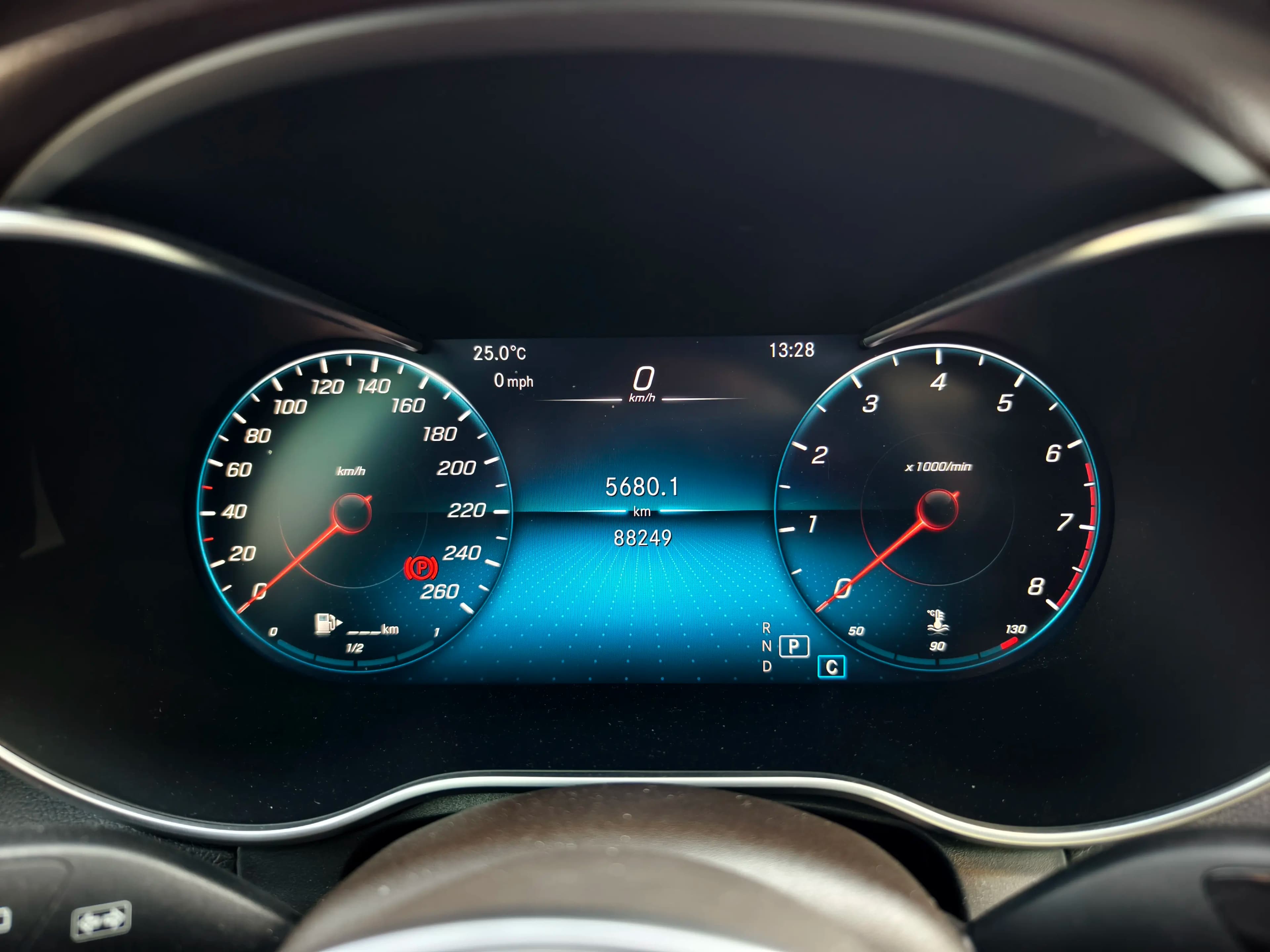Mercedes-Benz GLC 2021 г. 88142 км. — фото 9