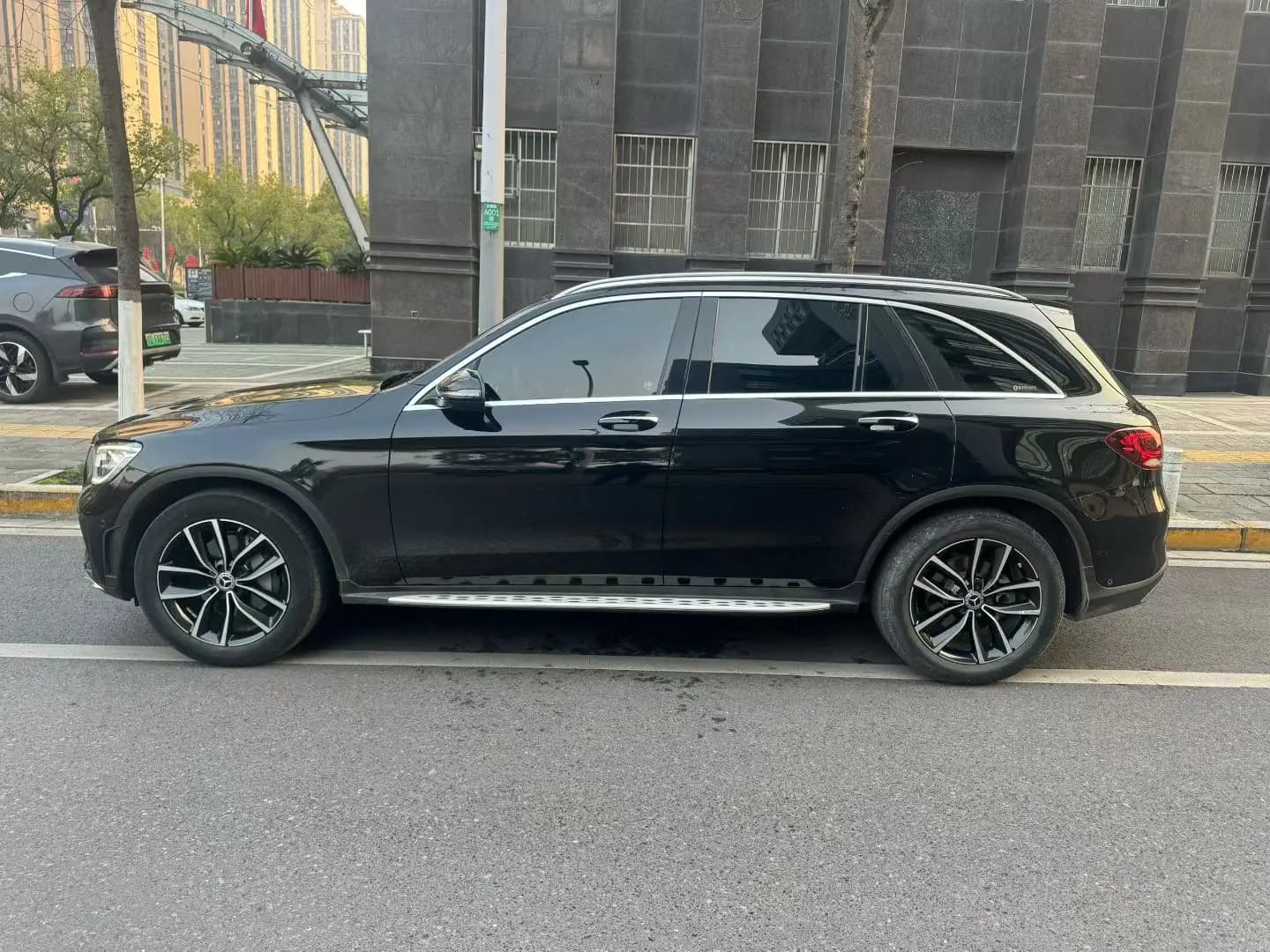 Mercedes-Benz GLC 2021 г. 56141 км. — фото 3