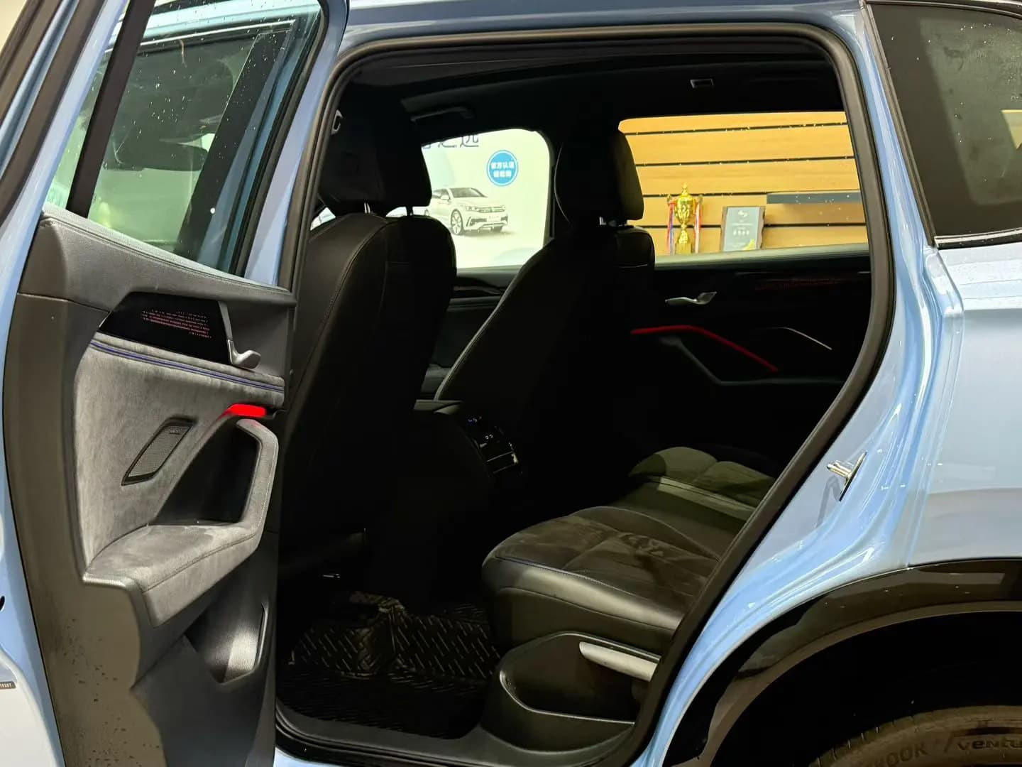 Volkswagen Tiguan L 2024 г. 3865 км. — фото 9