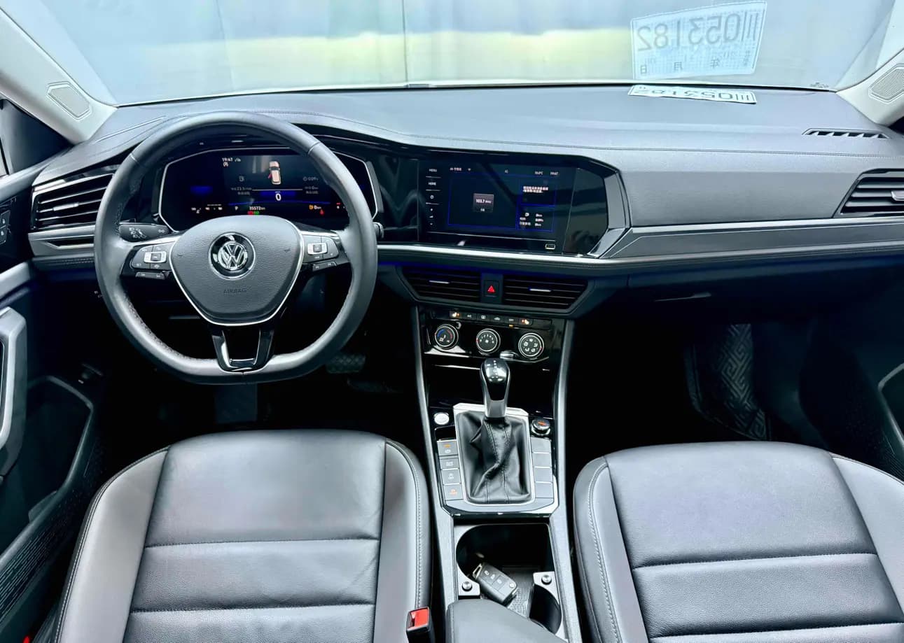 Volkswagen Sagitar 2022 г. 35083 км. — фото 13