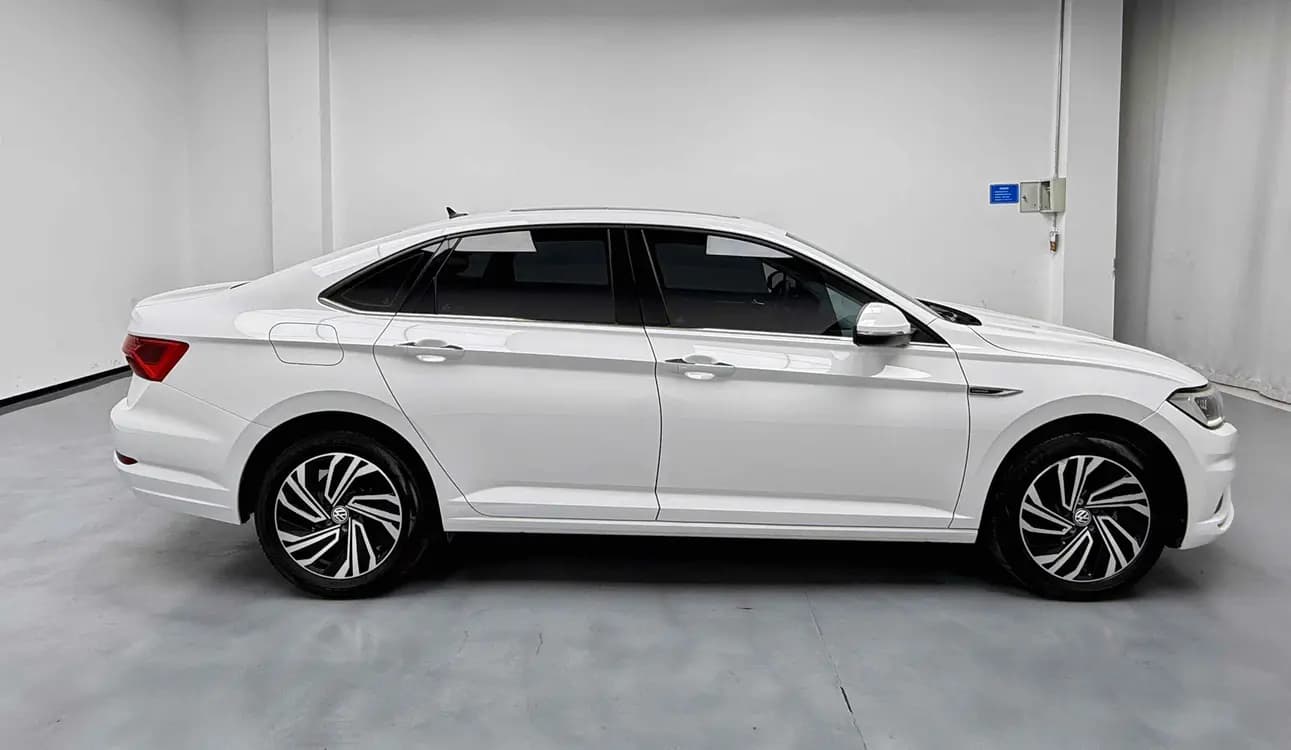 Volkswagen Sagitar 2022 г. 35083 км. — фото 8