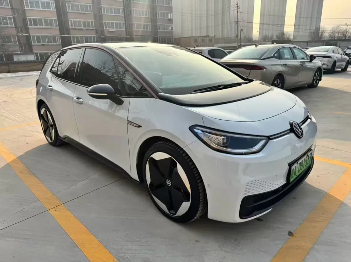Volkswagen ID.3 2022 г. 50101 км. — фото 3