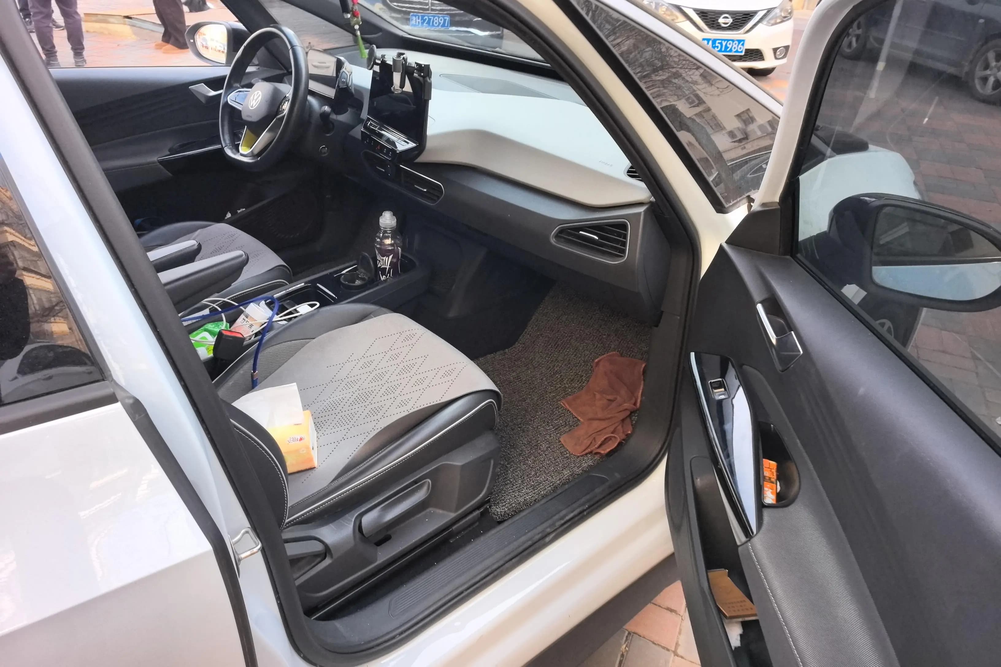 Volkswagen ID.3 2022 г. 90500 км. — фото 8