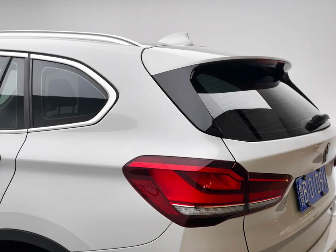 BMW X1 2022 г. 41083 км. — фото 12