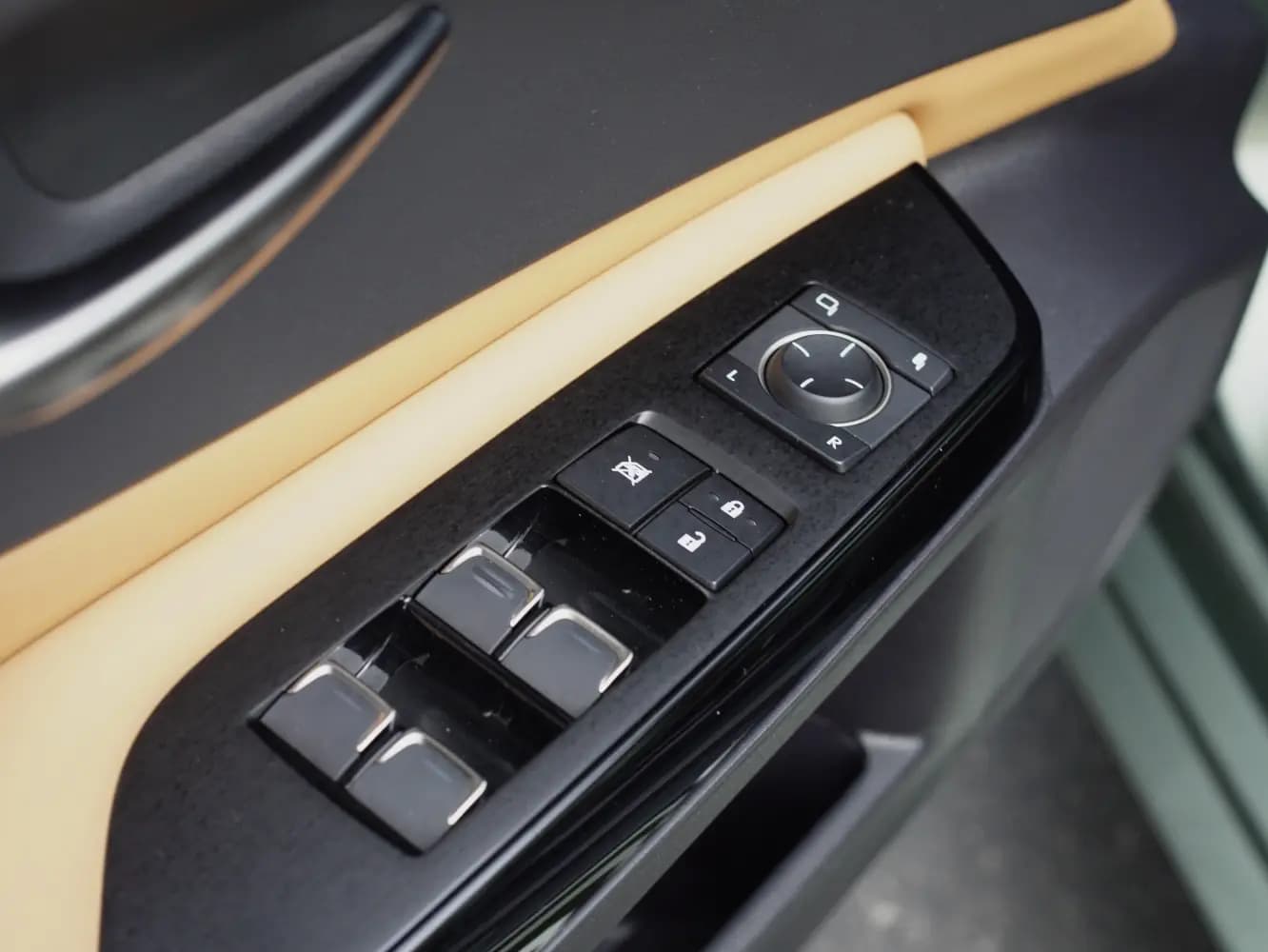 Lexus ES 2022 г. 43000 км. — фото 19