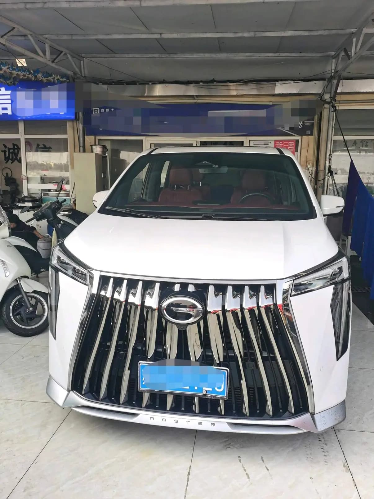GAC Trumpchi M8 2023 г. 33014 км. — фото 2