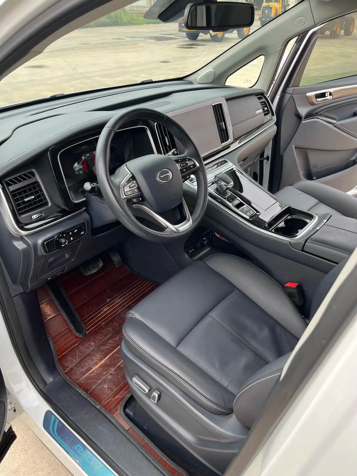 GAC Trumpchi M8 2022 г. 49137 км. — фото 11