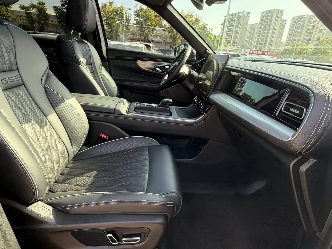 GAC Trumpchi GS8 2022 г. 30138 км. — фото 9