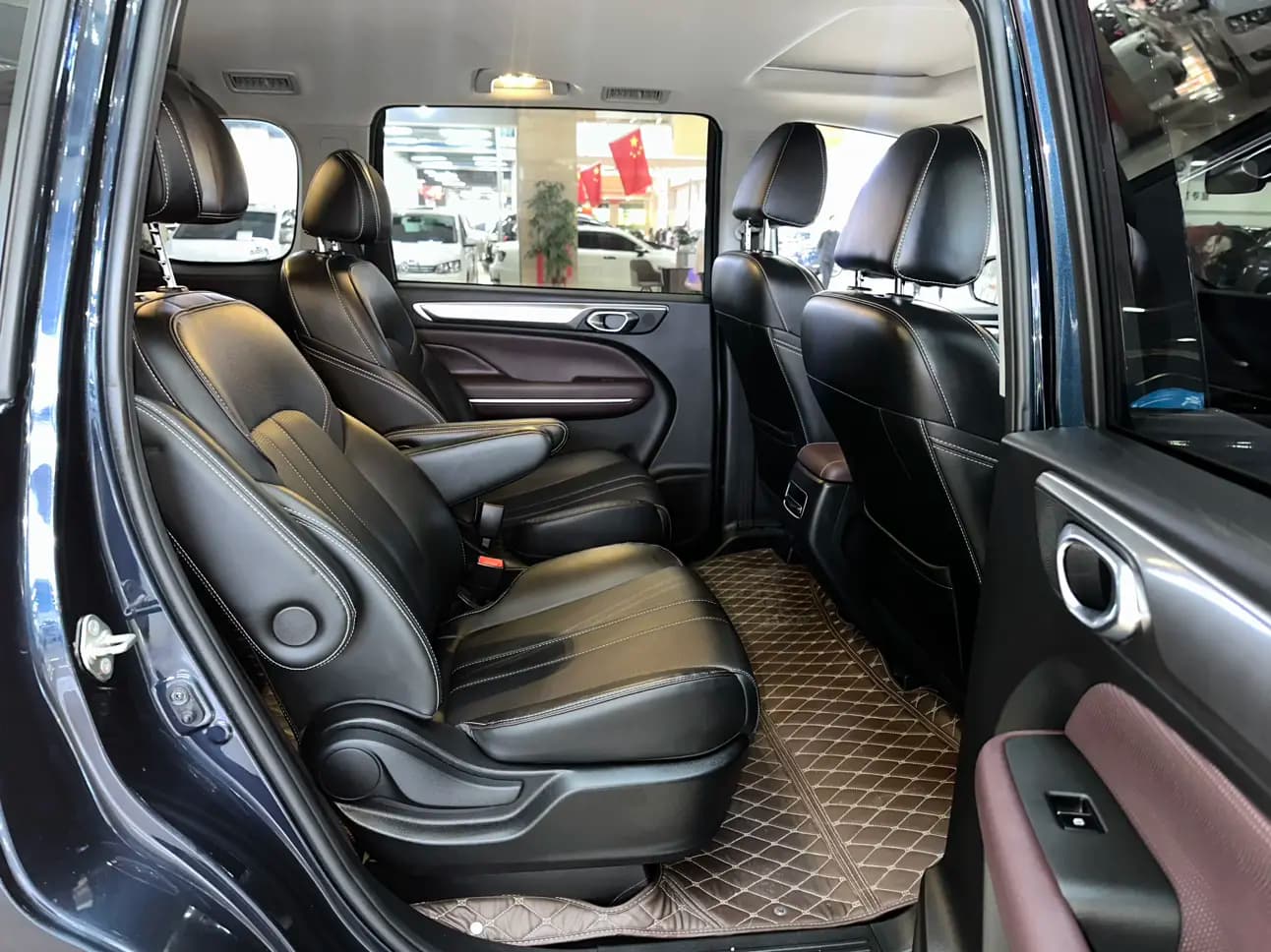 GAC Trumpchi M6 2023 г. 49019 км. — фото 11
