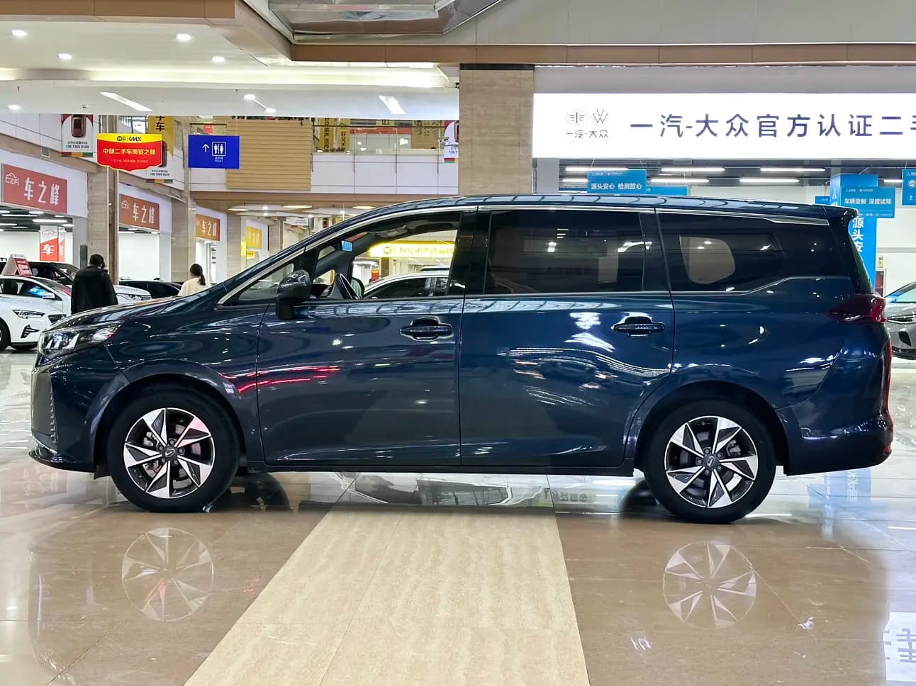 GAC Trumpchi M6 2023 г. 49019 км. — фото 4