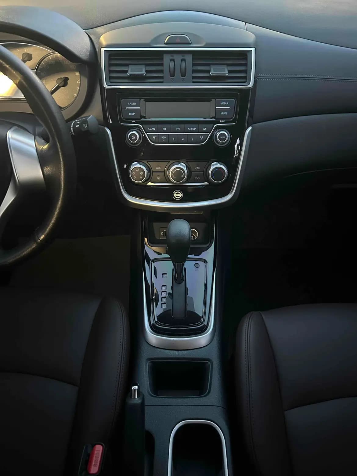 Nissan Tiida 2021 г. 49037 км. — фото 10