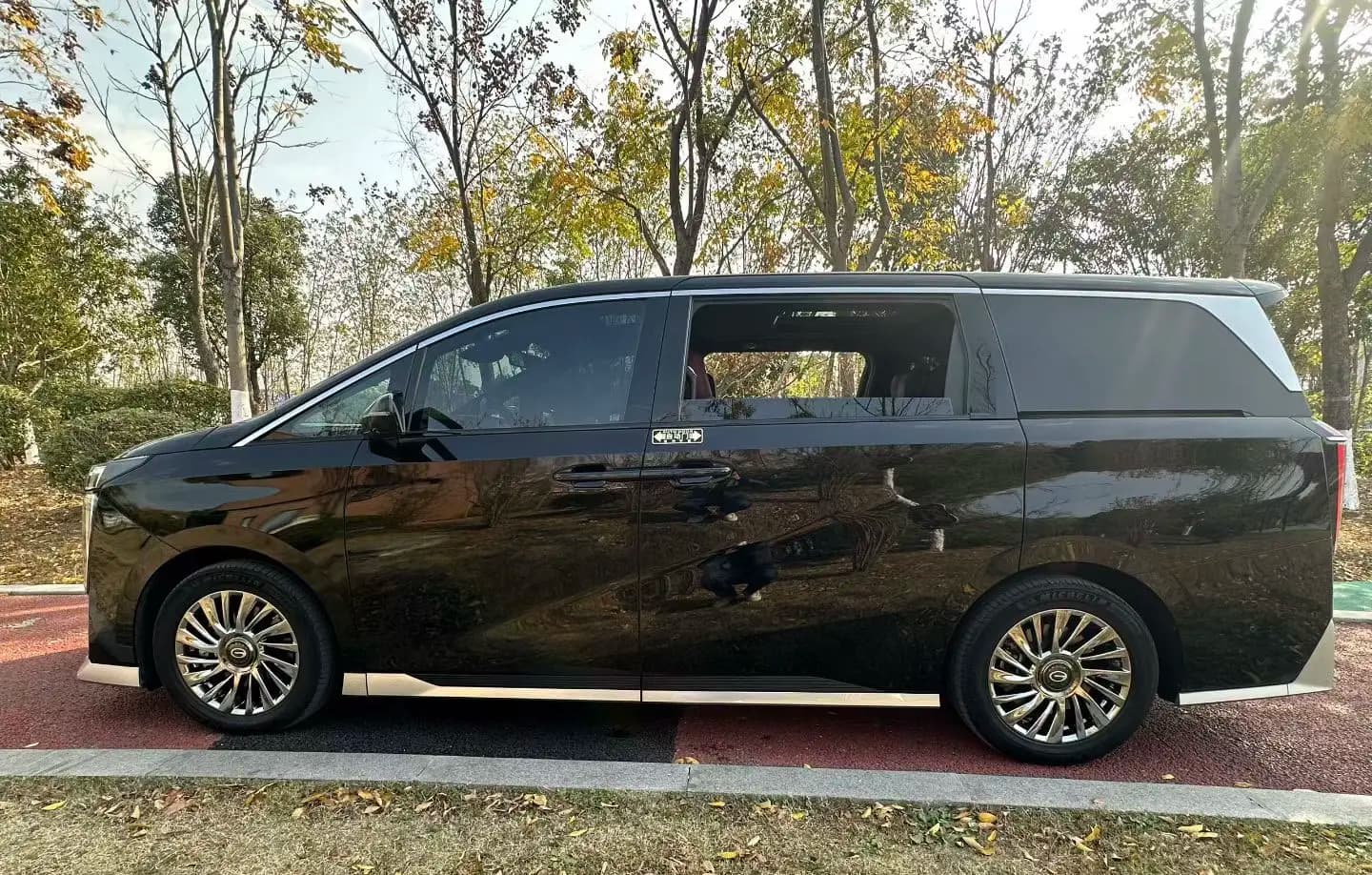 GAC Trumpchi M8 2024 г. 55051 км. — фото 4