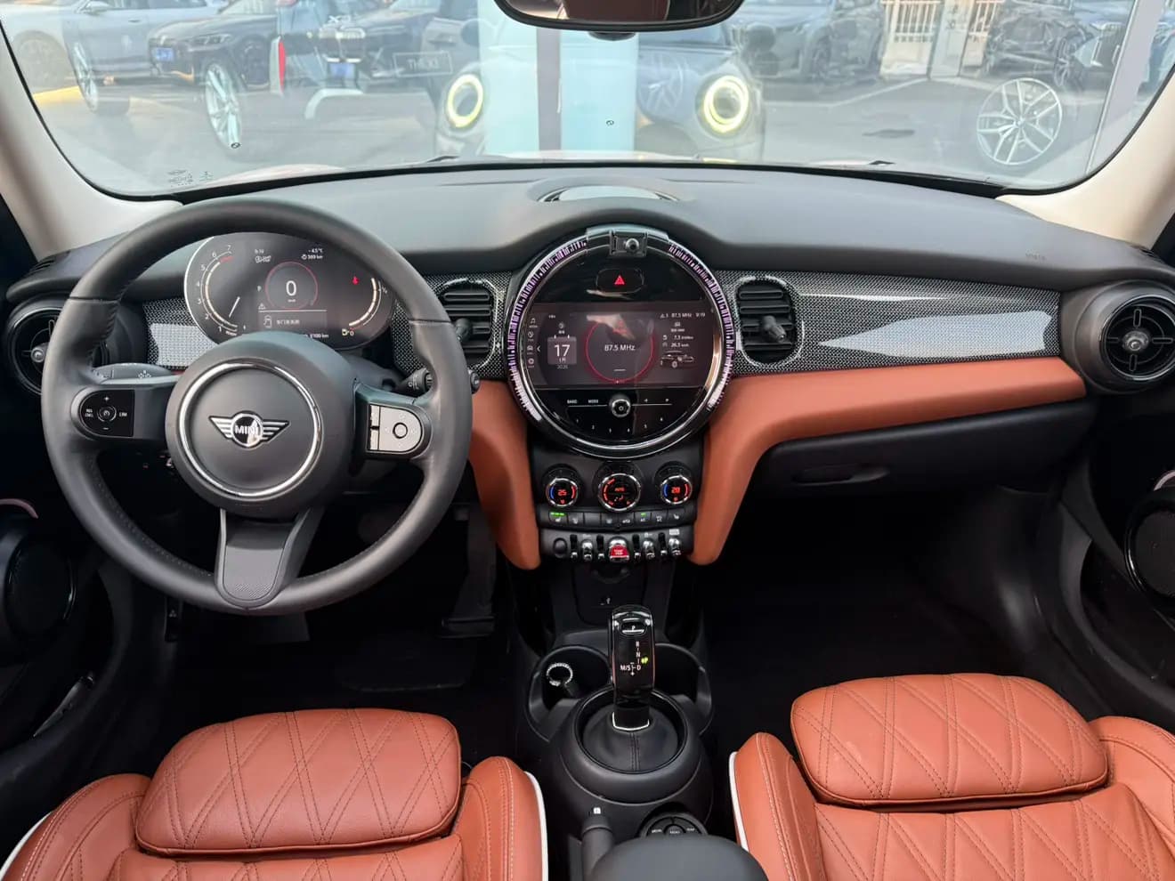 MINI  2022 г. 26000 км. — фото 7