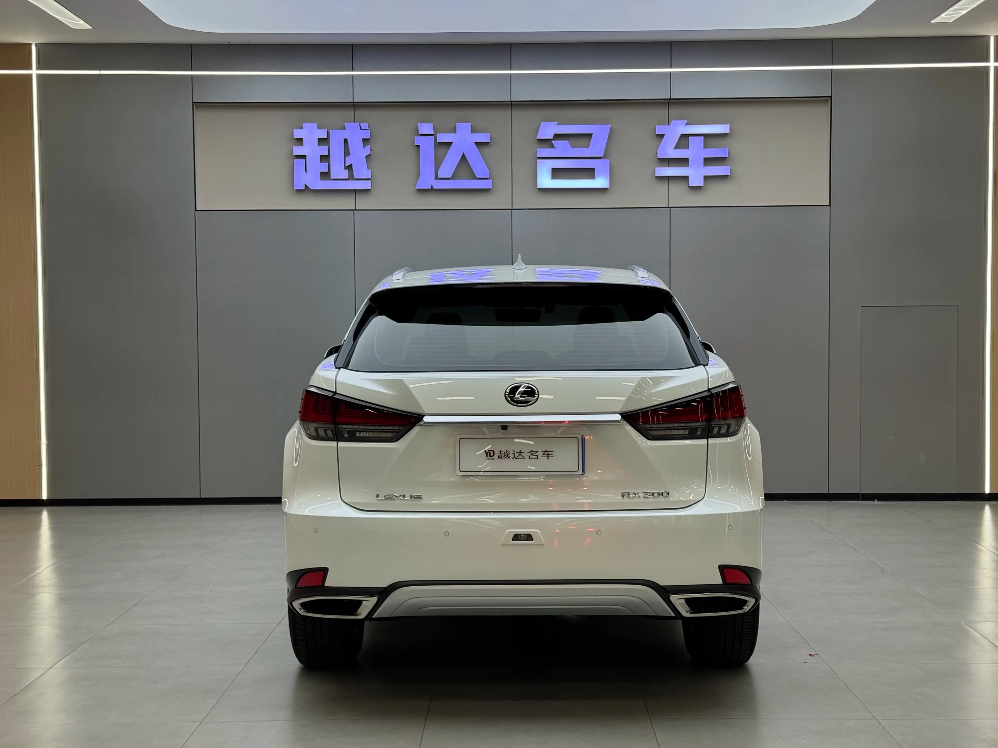 Lexus RX 2023 г. 48077 км. — фото 5