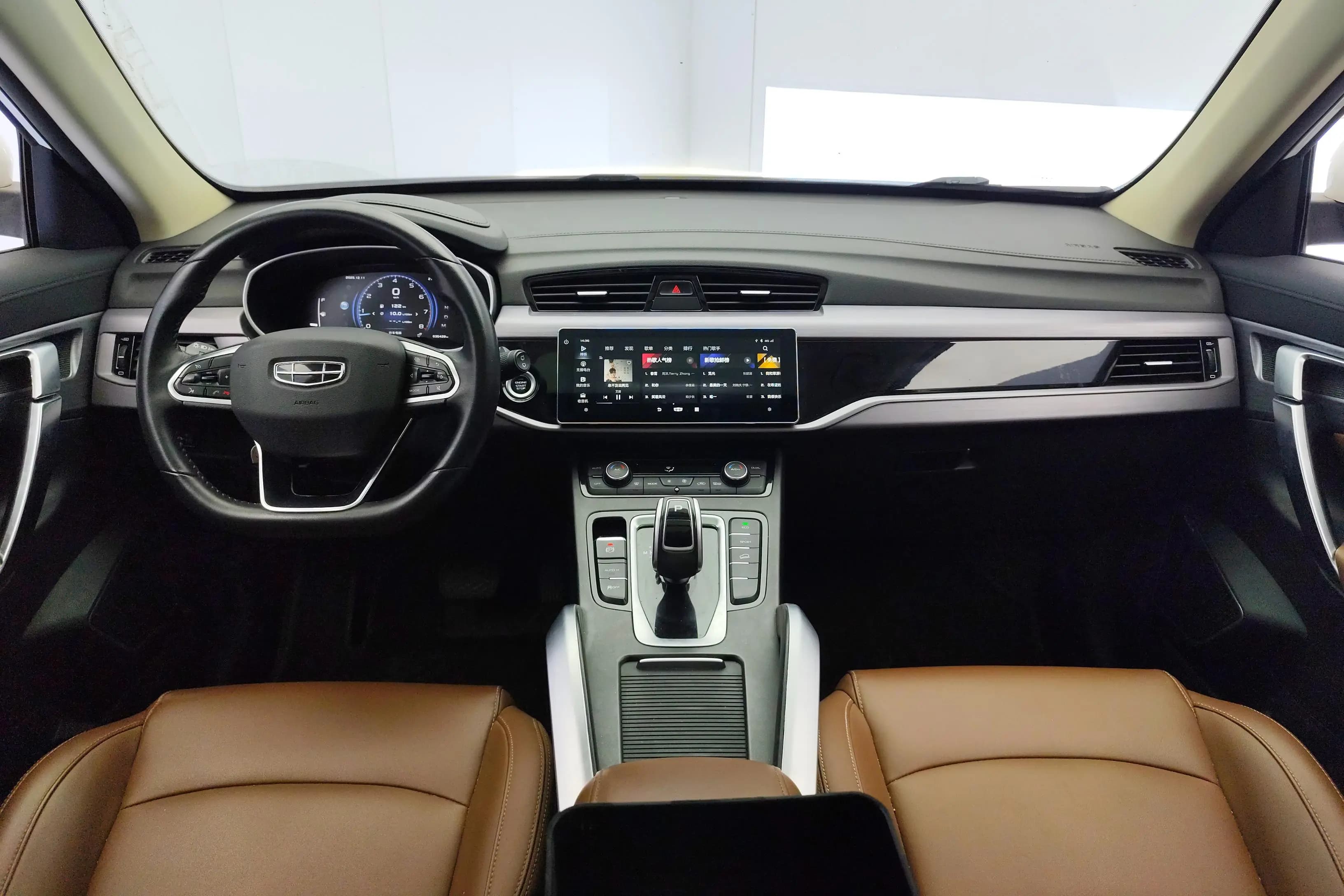 Geely Atlas 2021 г. 35537 км. — фото 12