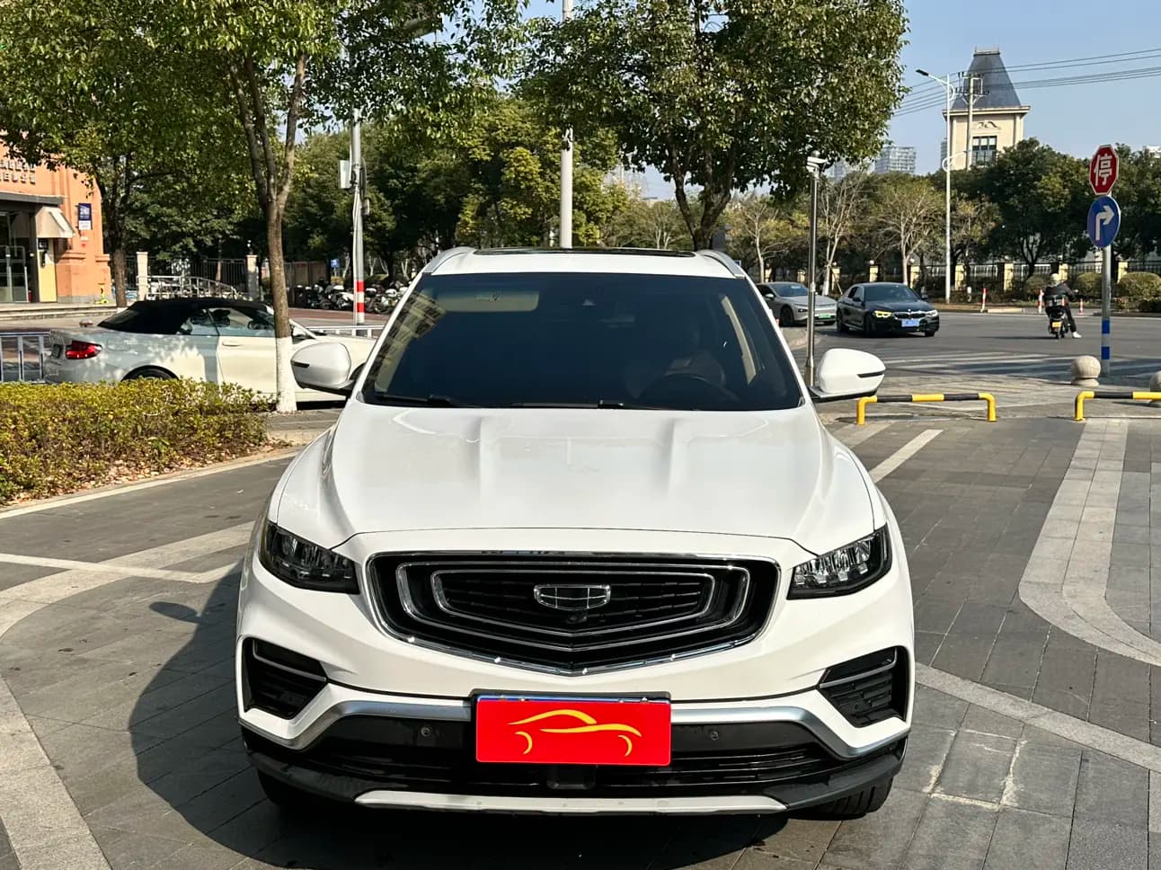 Geely Atlas 2021 г. 40138 км. — фото 2