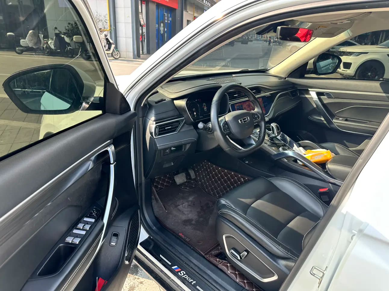 Geely Atlas 2021 г. 40138 км. — фото 8