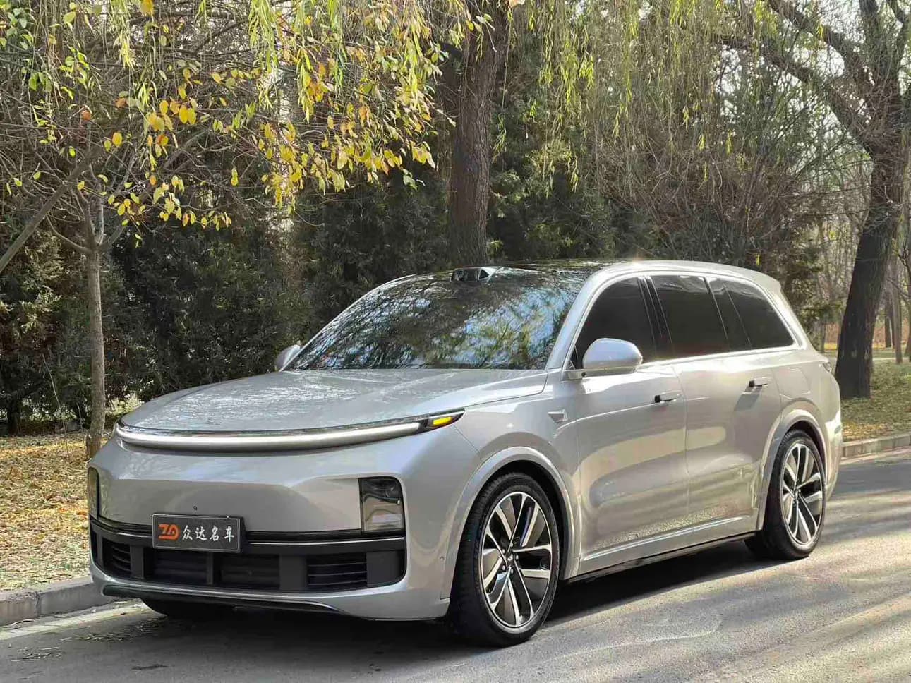 Lixiang L9 2023 г. 76014 км.