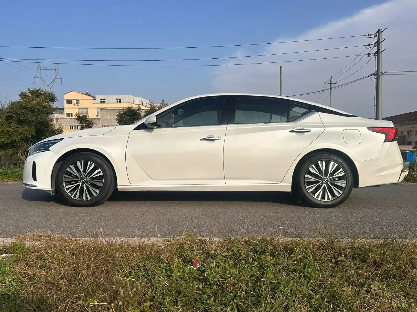 Nissan Altima 2023 г. 60033 км. — фото 4
