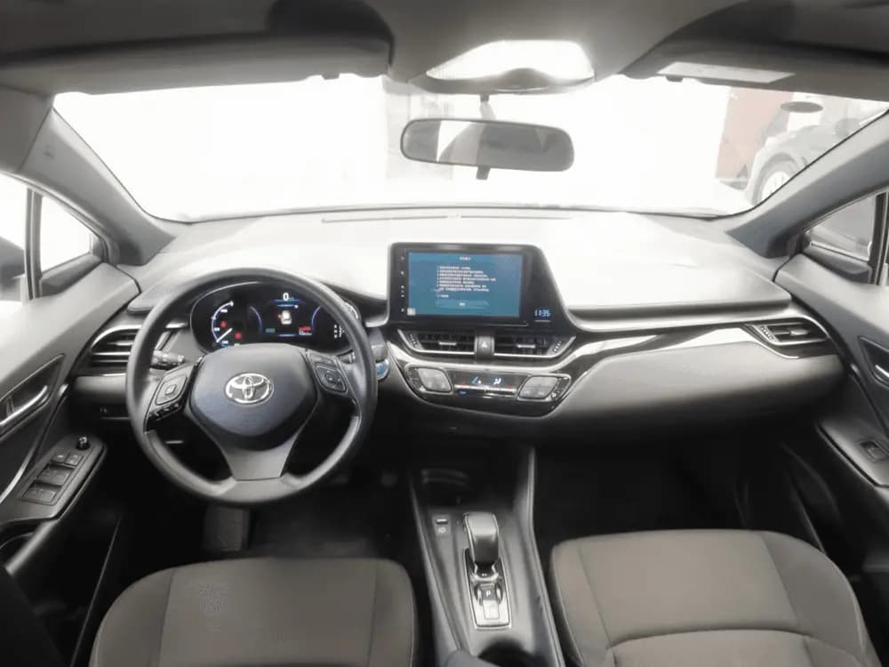 Toyota C-HR EV 2022 г. 119577 км. — фото 7