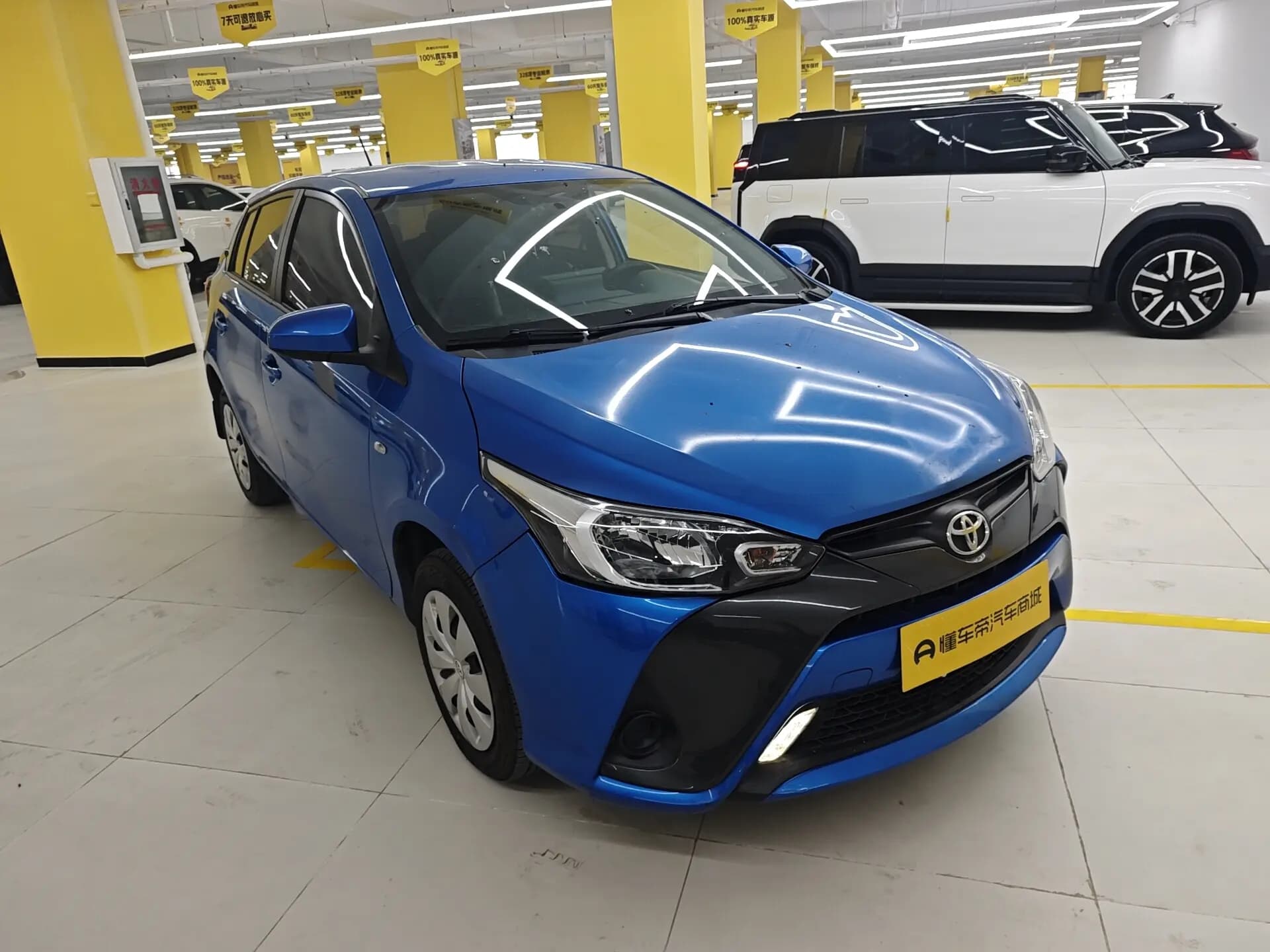 Toyota Yaris L 2021 г. 70619 км. — фото 3