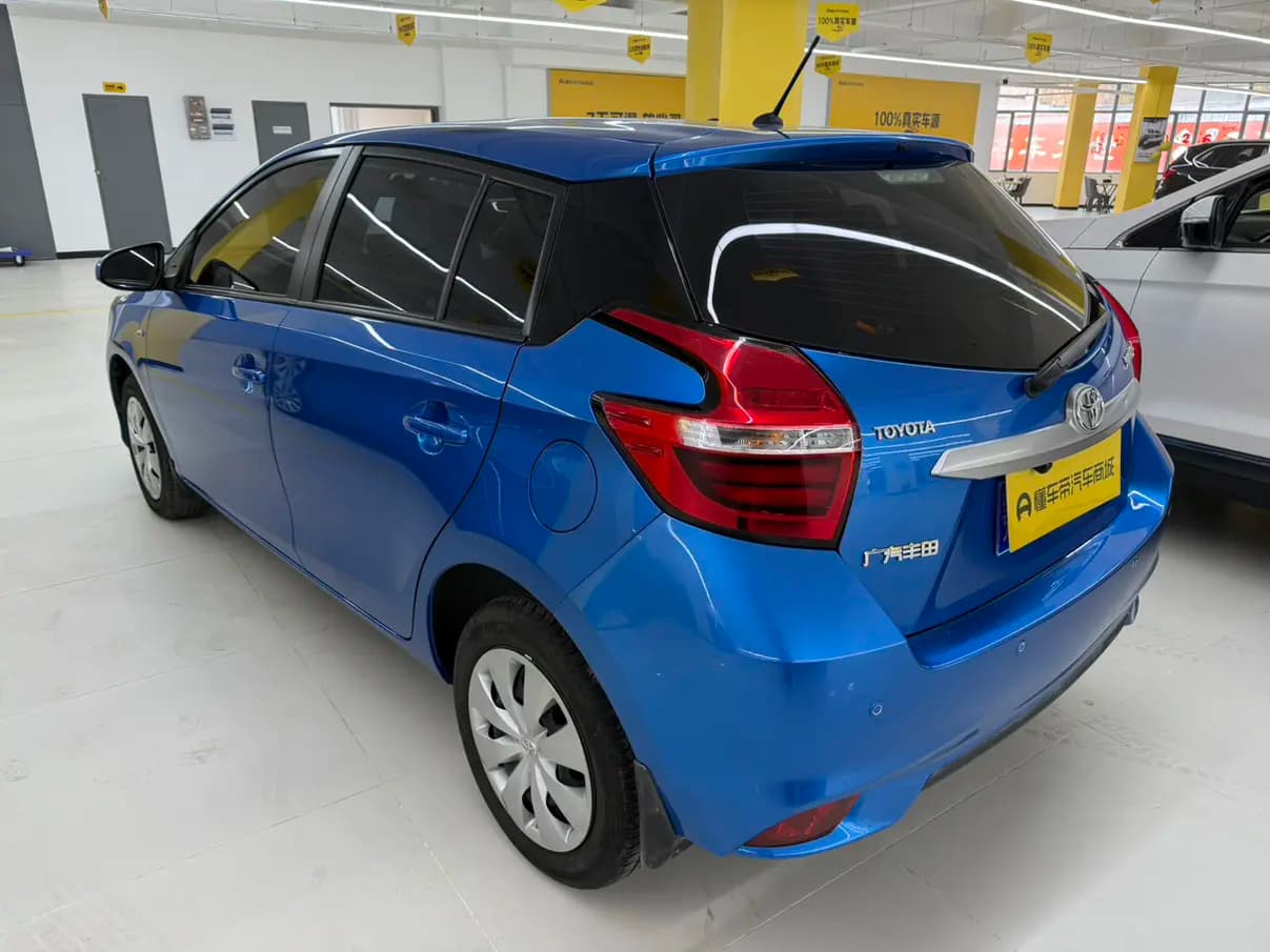 Toyota Yaris L 2021 г. 70619 км. — фото 6