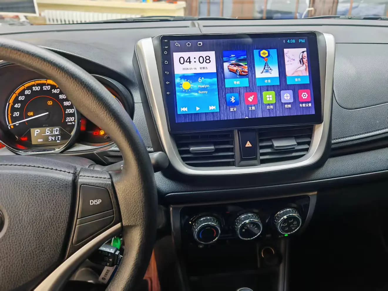 Toyota Yaris L 2022 г. 9020 км. — фото 12