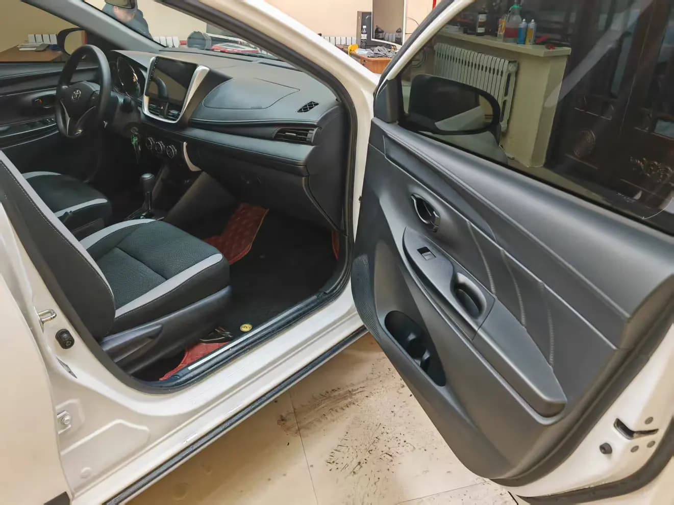 Toyota Yaris L 2022 г. 9020 км. — фото 10
