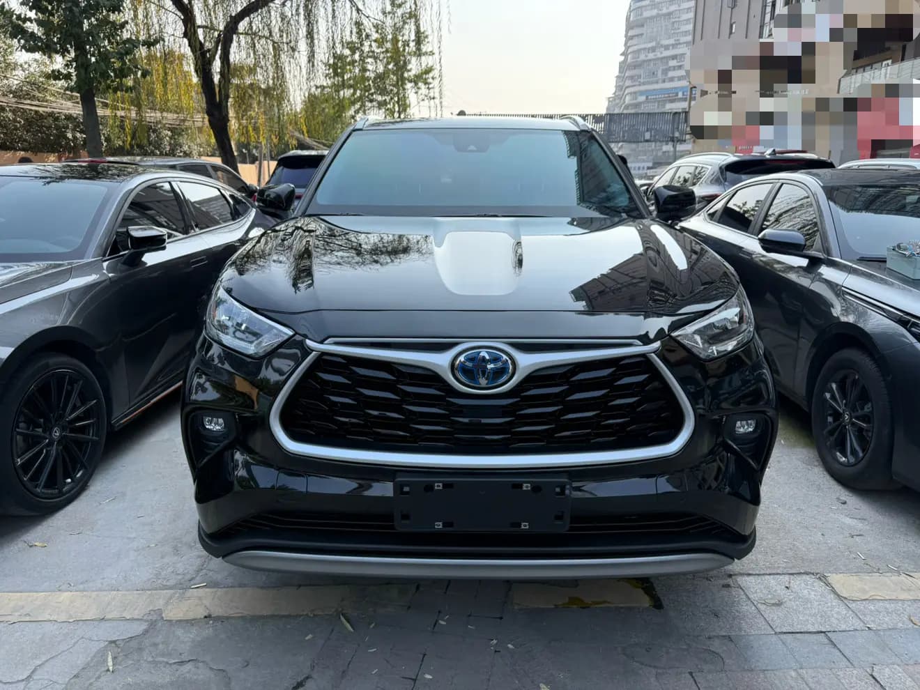 Toyota Highlander 2023 г. 18138 км. — фото 2