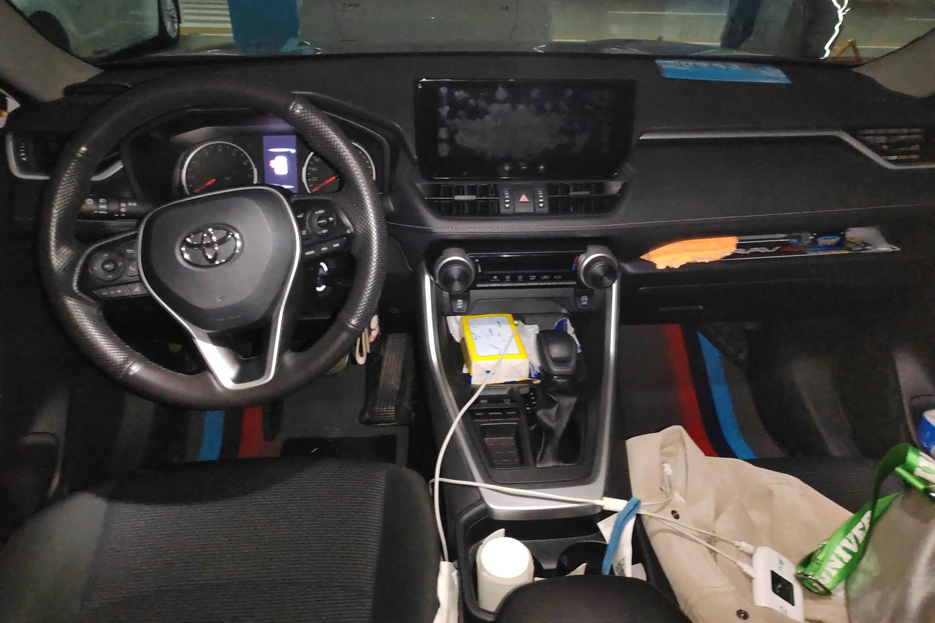 Toyota RAV4 2024 г. 39908 км. — фото 11
