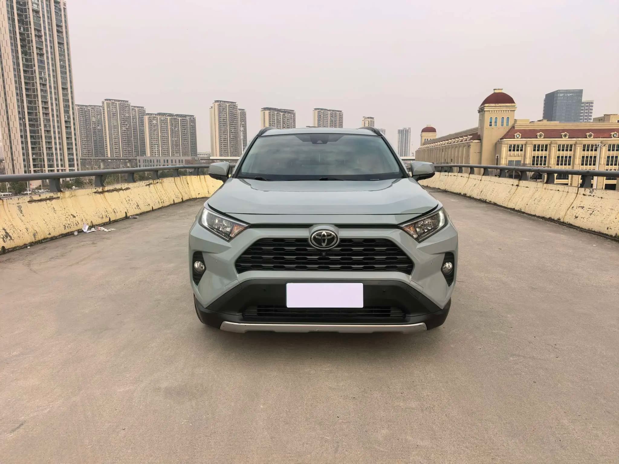 Toyota RAV4 2021 г. 51610 км. — фото 2