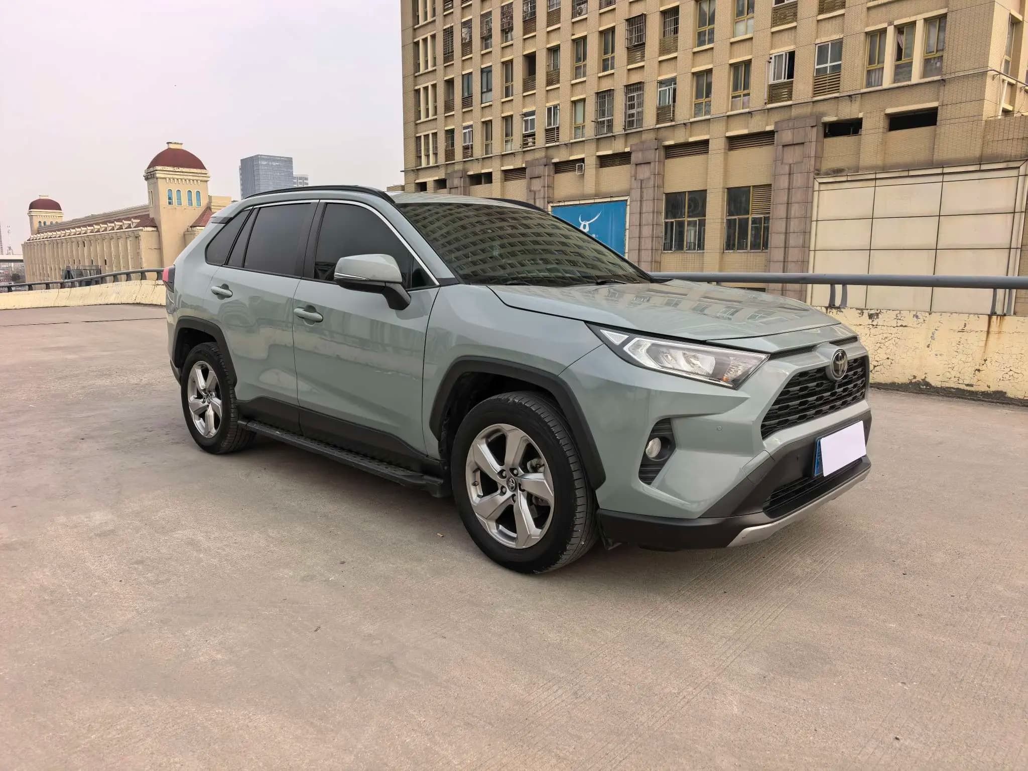Toyota RAV4 2021 г. 51610 км. — фото 3