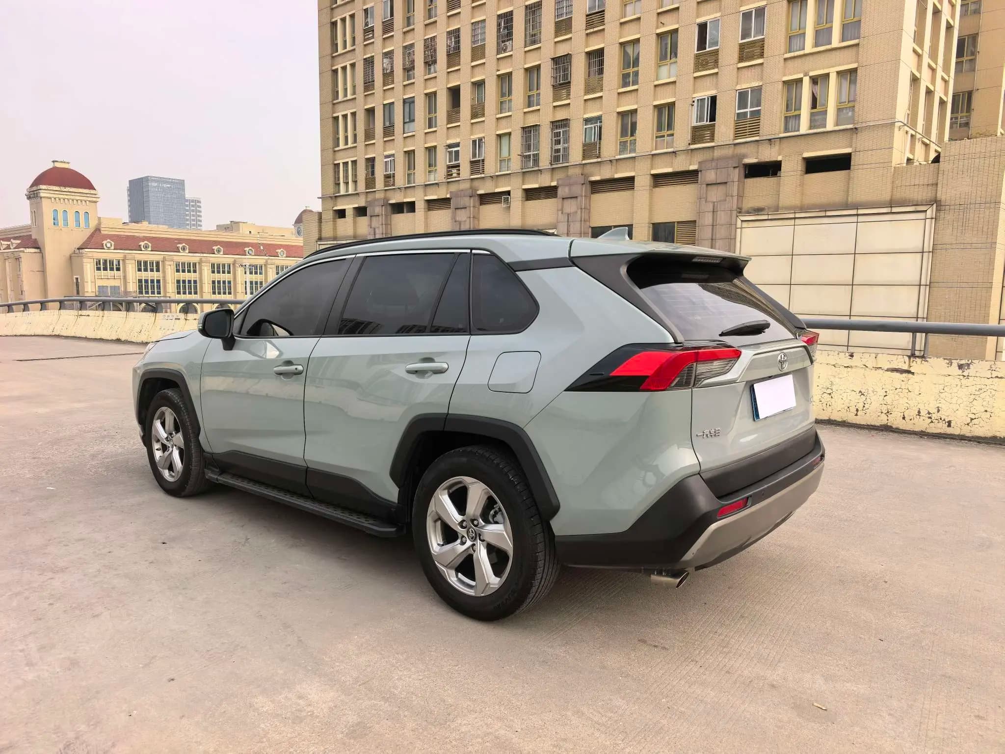Toyota RAV4 2021 г. 51610 км. — фото 5