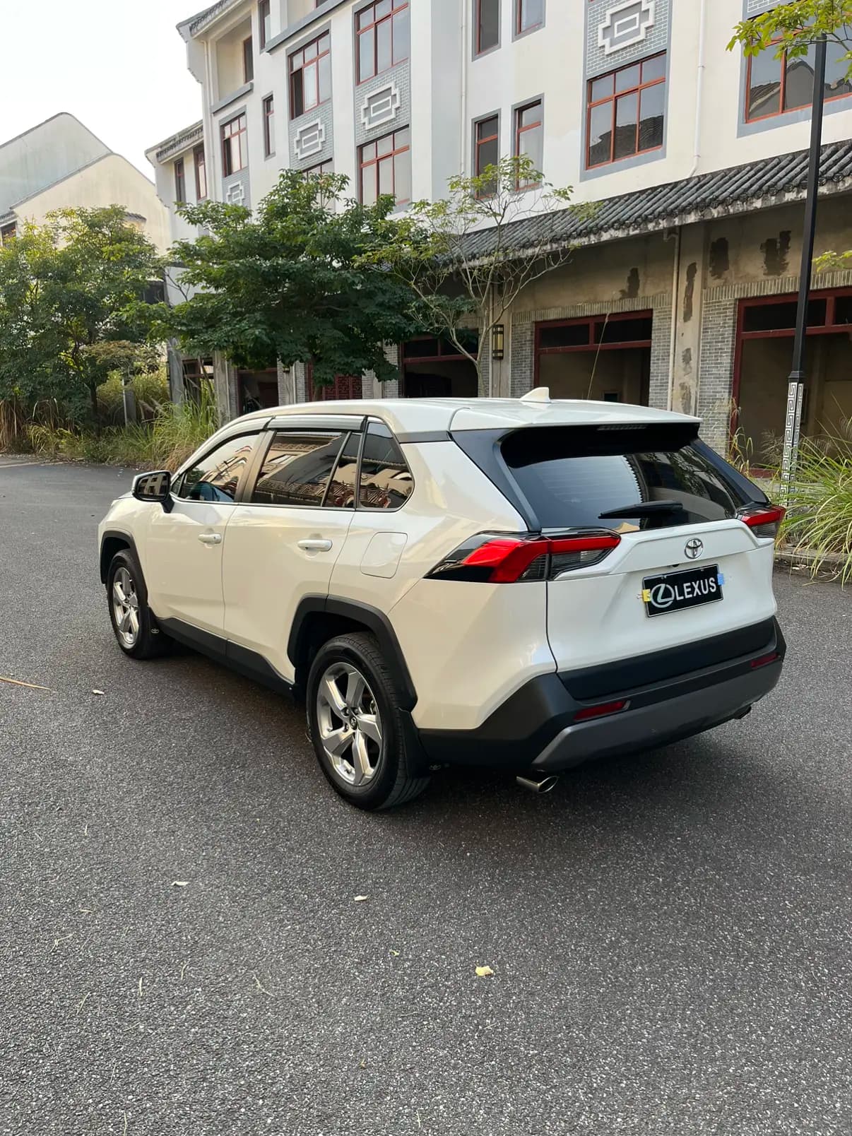 Toyota RAV4 2021 г. 100112 км. — фото 4